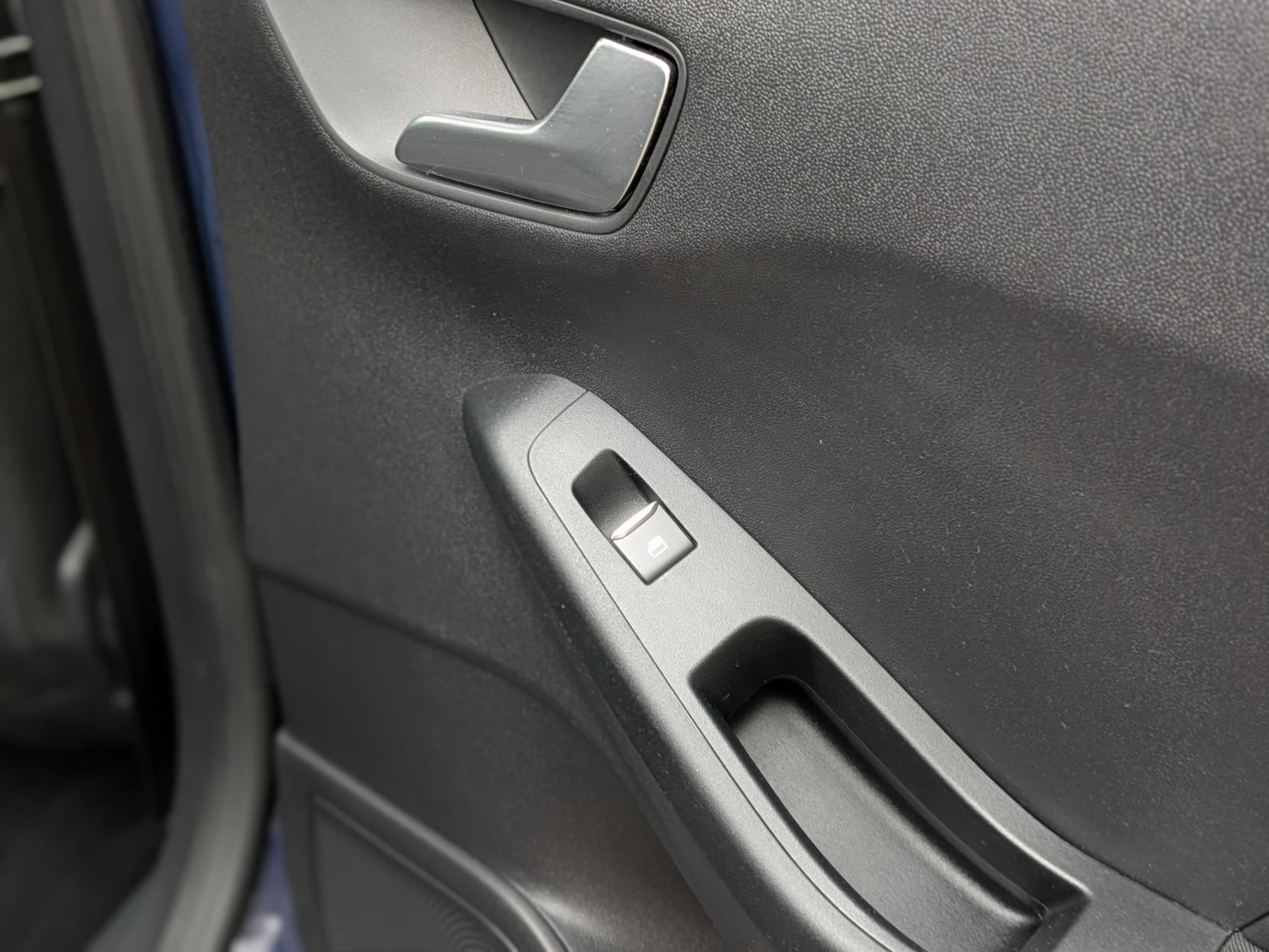 Ford Fiesta 1.0T EcoBoost GPF Zetec Hatchback 5dr Petrol Auto Euro 6 (s/s) (100 ps)