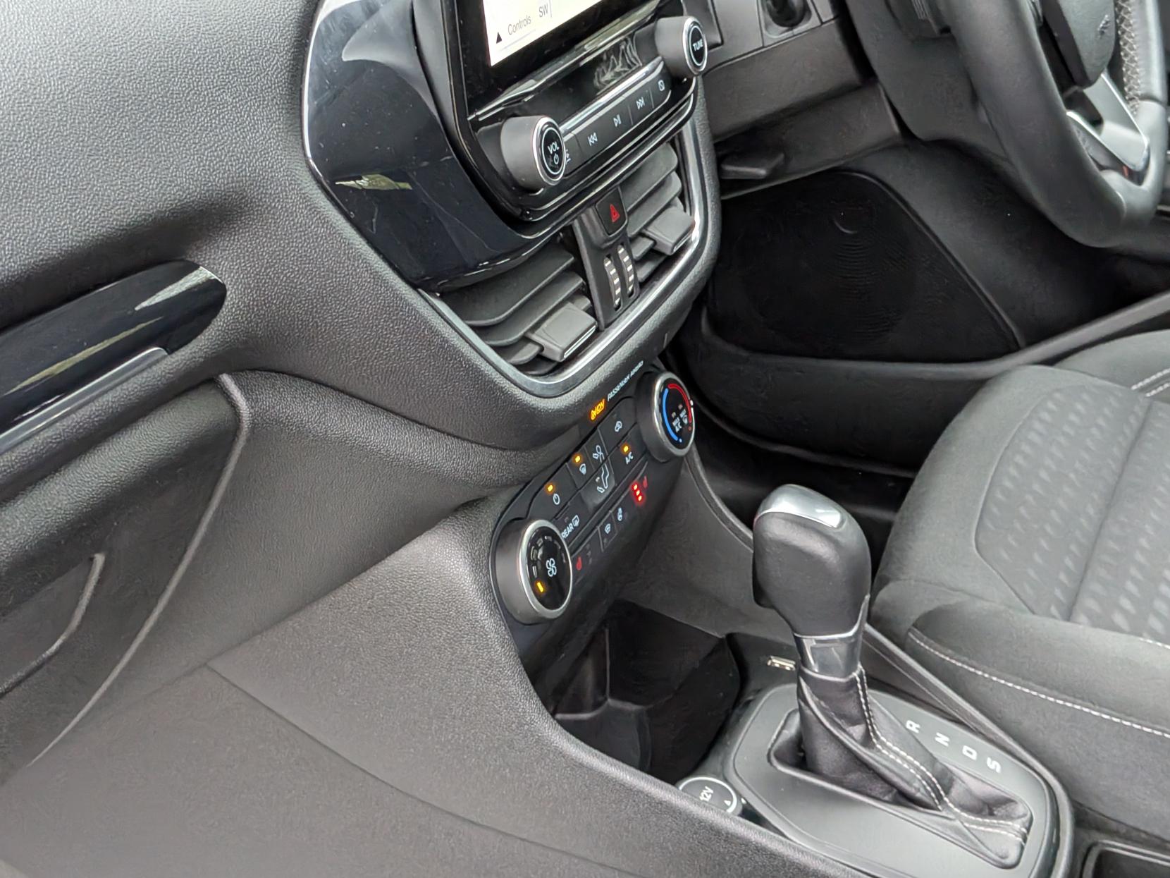 Ford Fiesta 1.0T EcoBoost GPF Zetec Hatchback 5dr Petrol Auto Euro 6 (s/s) (100 ps)