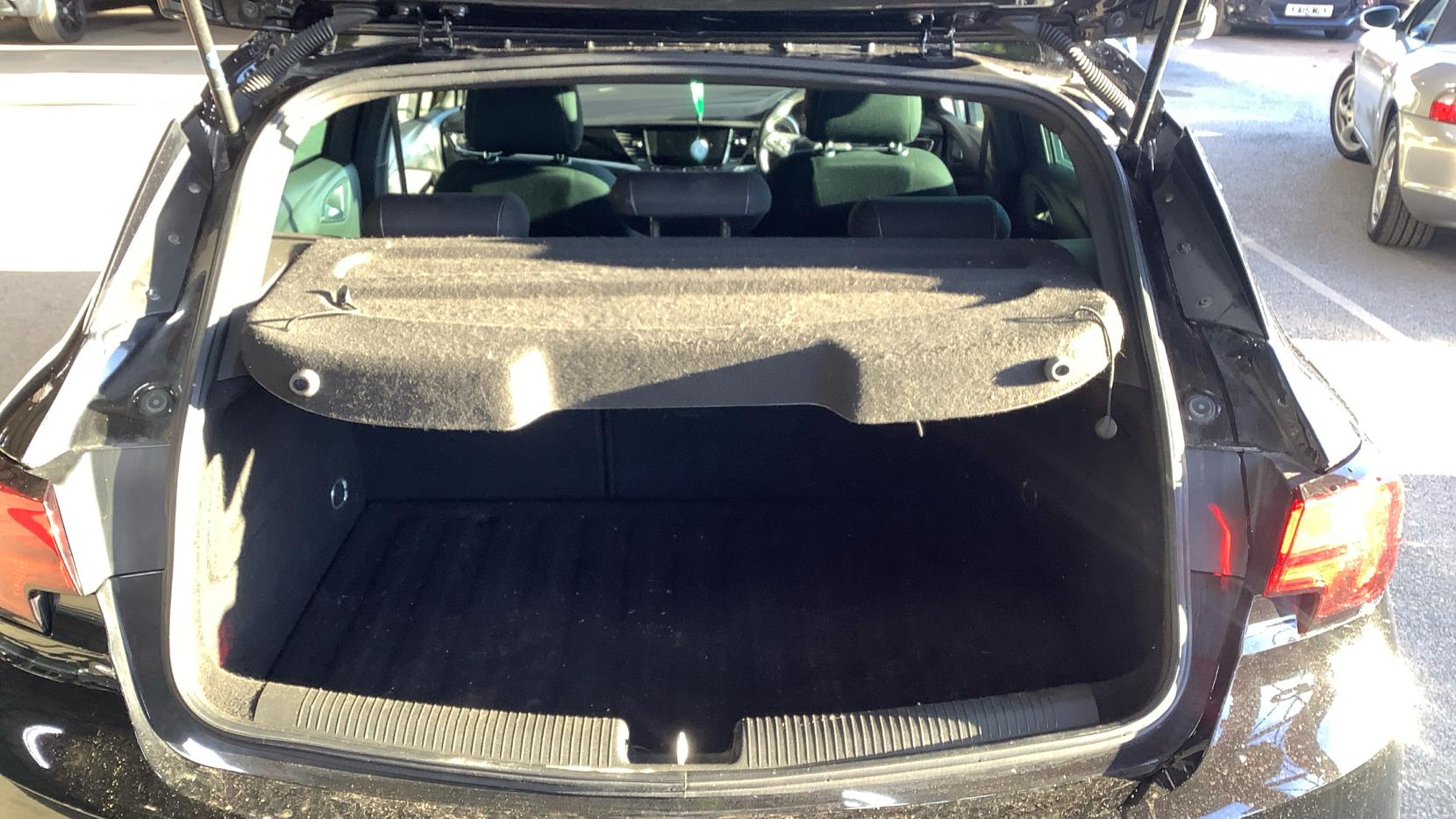 Vauxhall Astra 1.4i Turbo SRi Nav Hatchback 5dr Petrol Manual Euro 6 (150 ps)