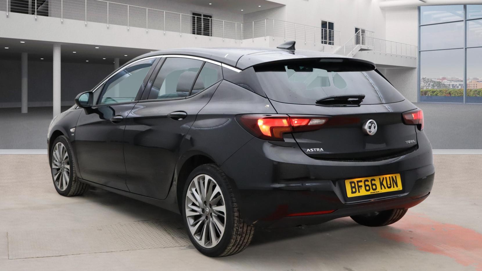 Vauxhall Astra 1.4i Turbo SRi Nav Hatchback 5dr Petrol Manual Euro 6 (150 ps)