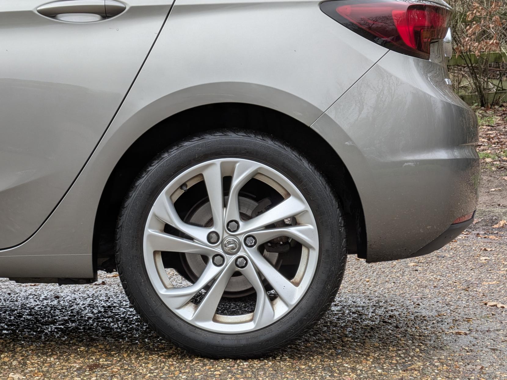 Vauxhall Astra 1.4i Turbo SRi Hatchback 5dr Petrol Manual Euro 6 (150 ps)