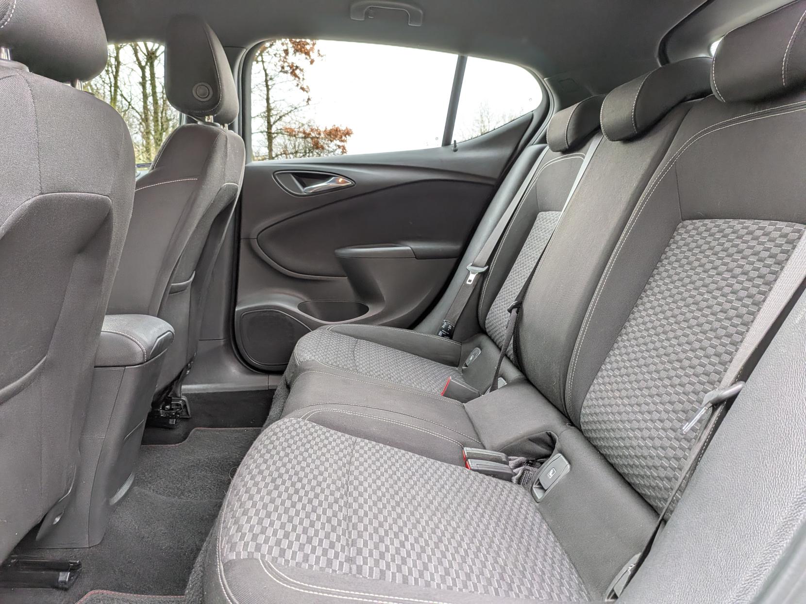 Vauxhall Astra 1.4i Turbo SRi Hatchback 5dr Petrol Manual Euro 6 (150 ps)