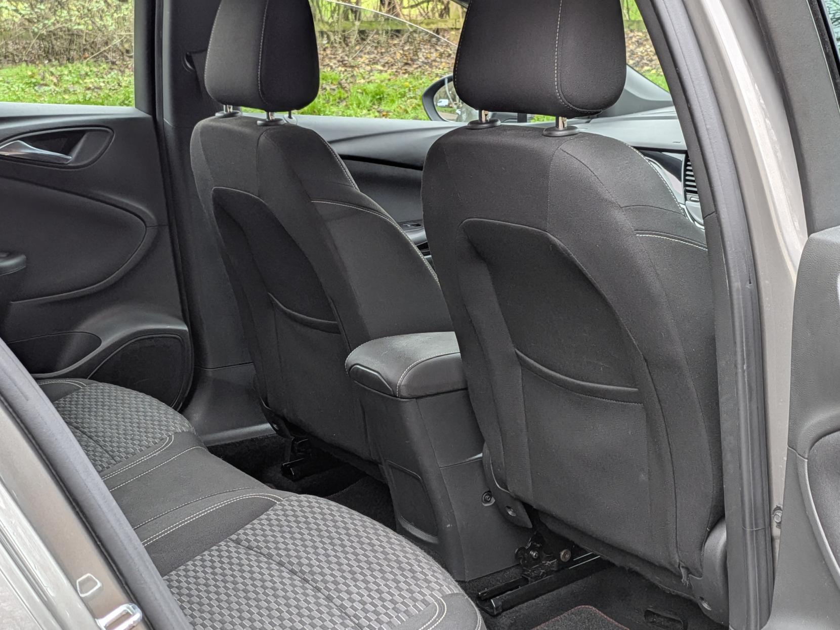 Vauxhall Astra 1.4i Turbo SRi Hatchback 5dr Petrol Manual Euro 6 (150 ps)