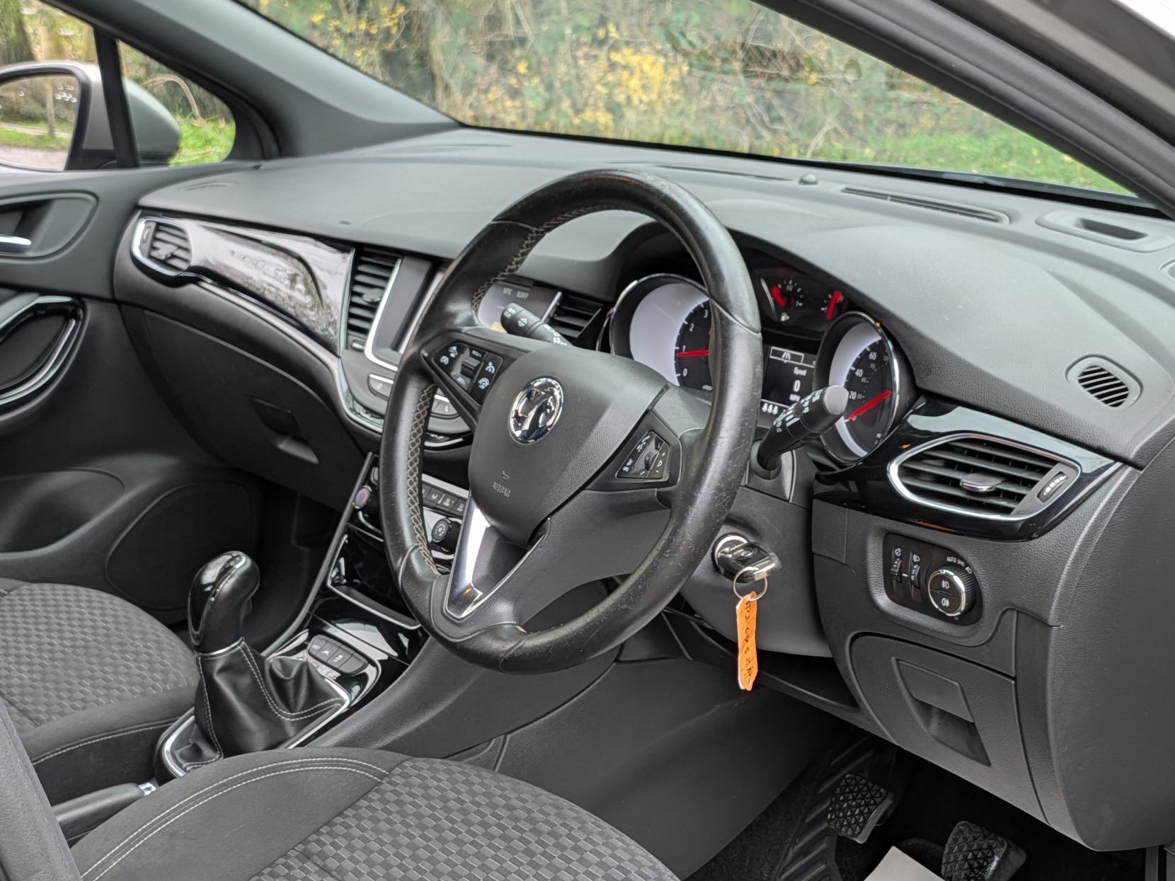 Vauxhall Astra 1.4i Turbo SRi Hatchback 5dr Petrol Manual Euro 6 (150 ps)