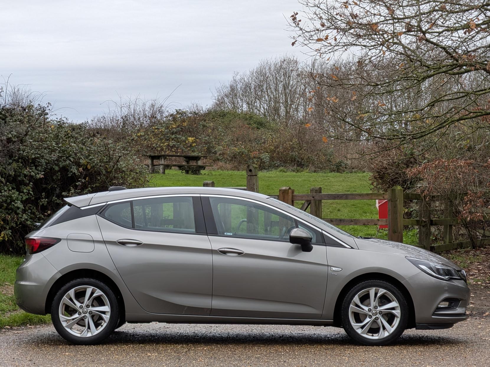 Vauxhall Astra 1.4i Turbo SRi Hatchback 5dr Petrol Manual Euro 6 (150 ps)