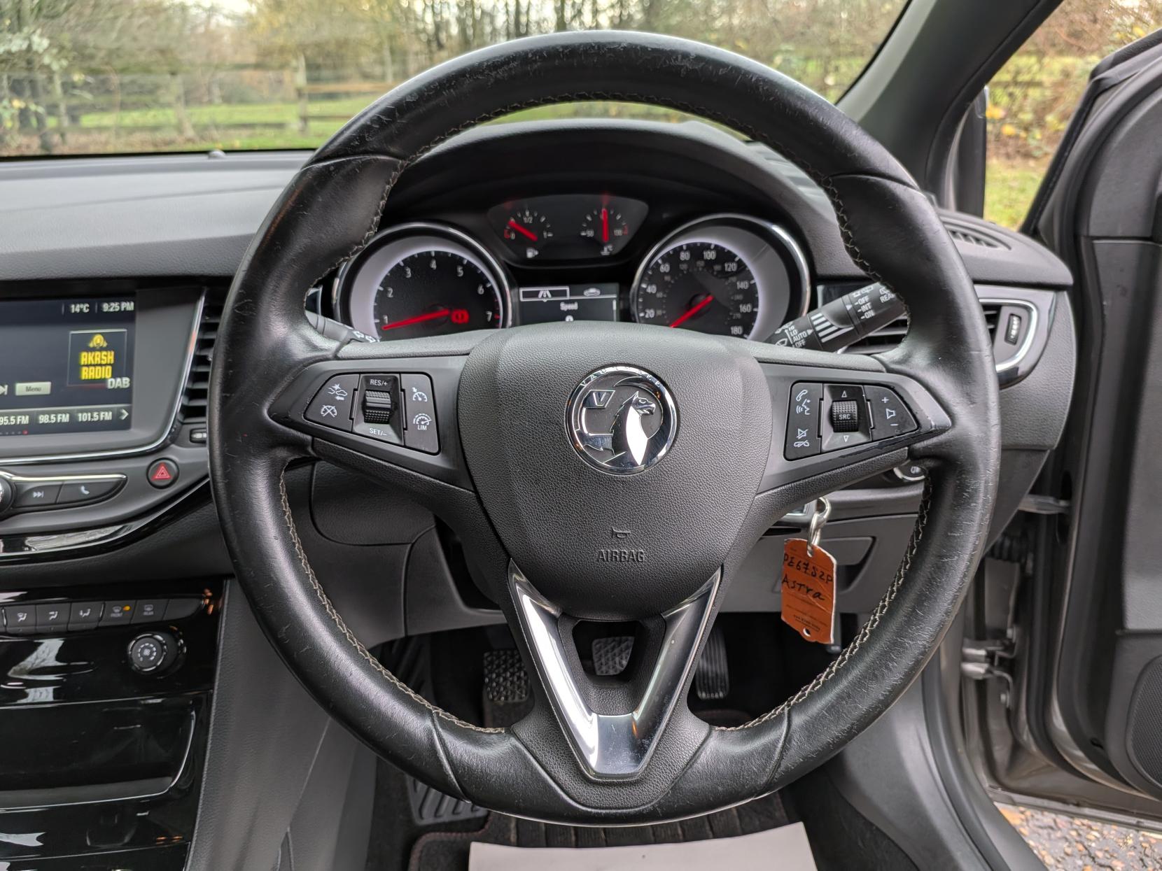 Vauxhall Astra 1.4i Turbo SRi Hatchback 5dr Petrol Manual Euro 6 (150 ps)