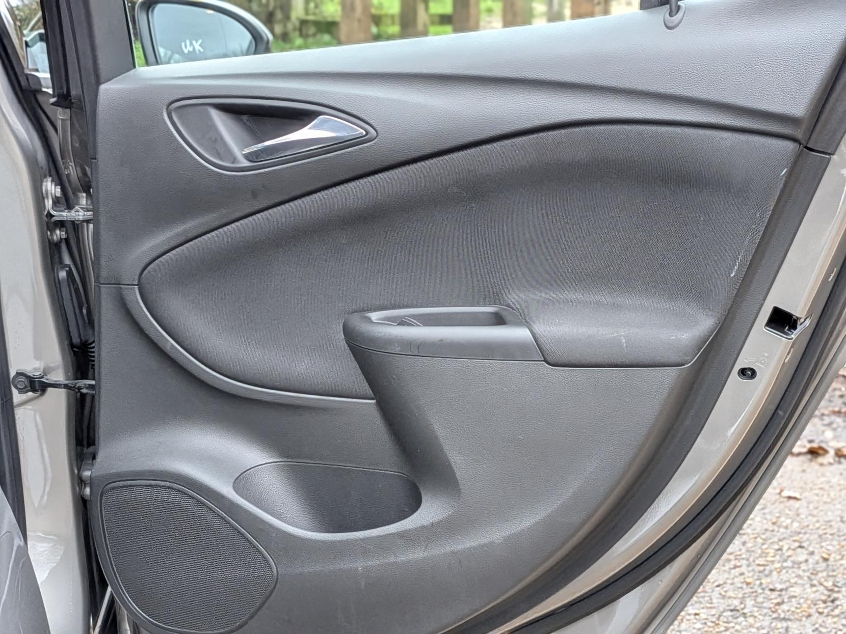 Vauxhall Astra 1.4i Turbo SRi Hatchback 5dr Petrol Manual Euro 6 (150 ps)