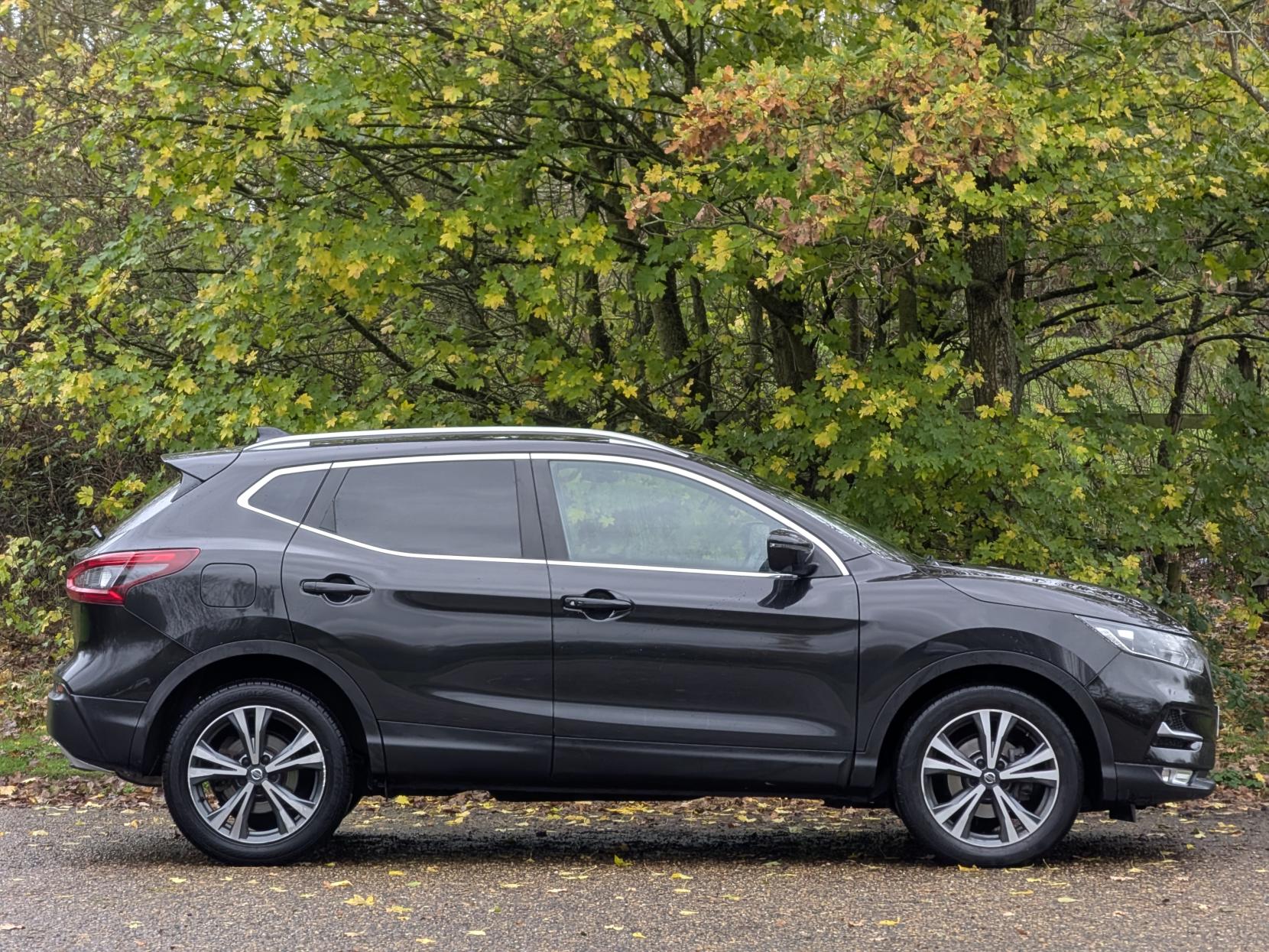 Nissan Qashqai 1.2 DIG-T N-Connecta SUV 5dr Petrol Manual Euro 6 (s/s) (115 ps)