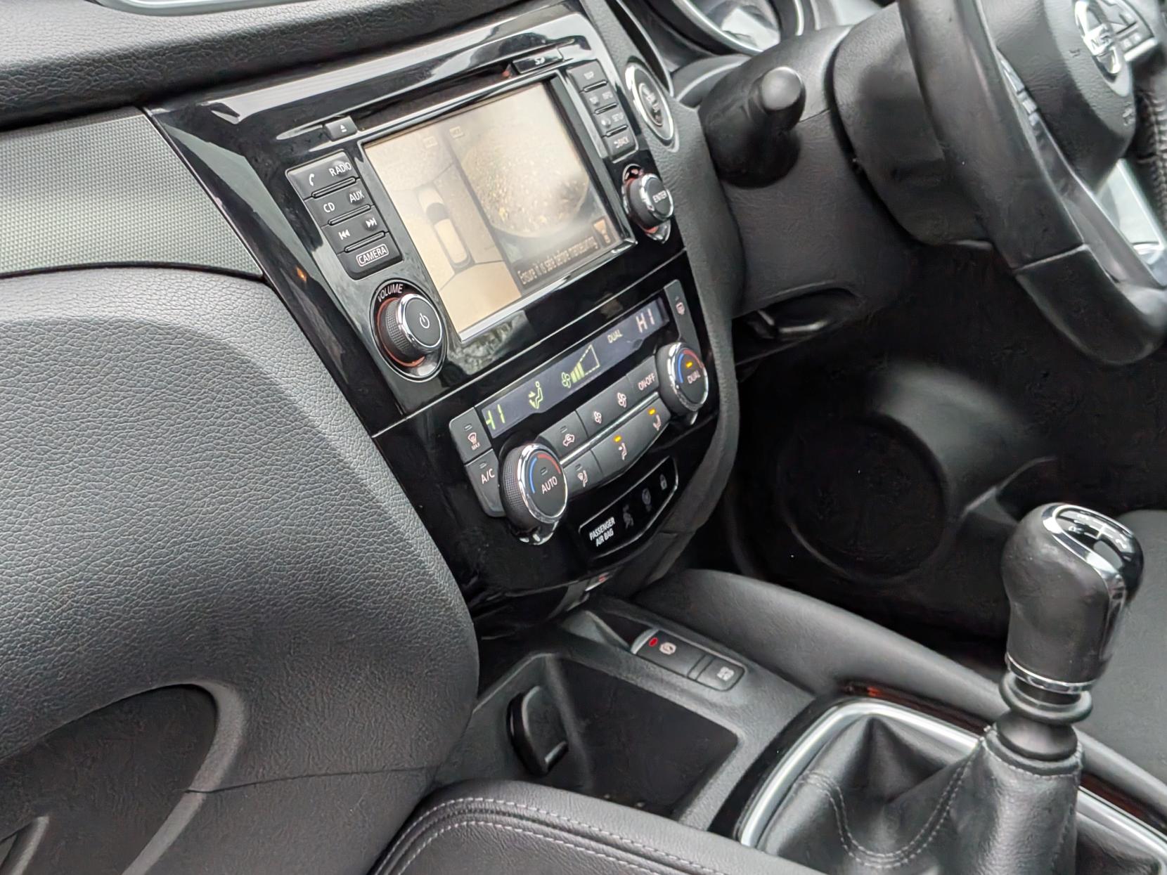 Nissan Qashqai 1.2 DIG-T N-Connecta SUV 5dr Petrol Manual Euro 6 (s/s) (115 ps)