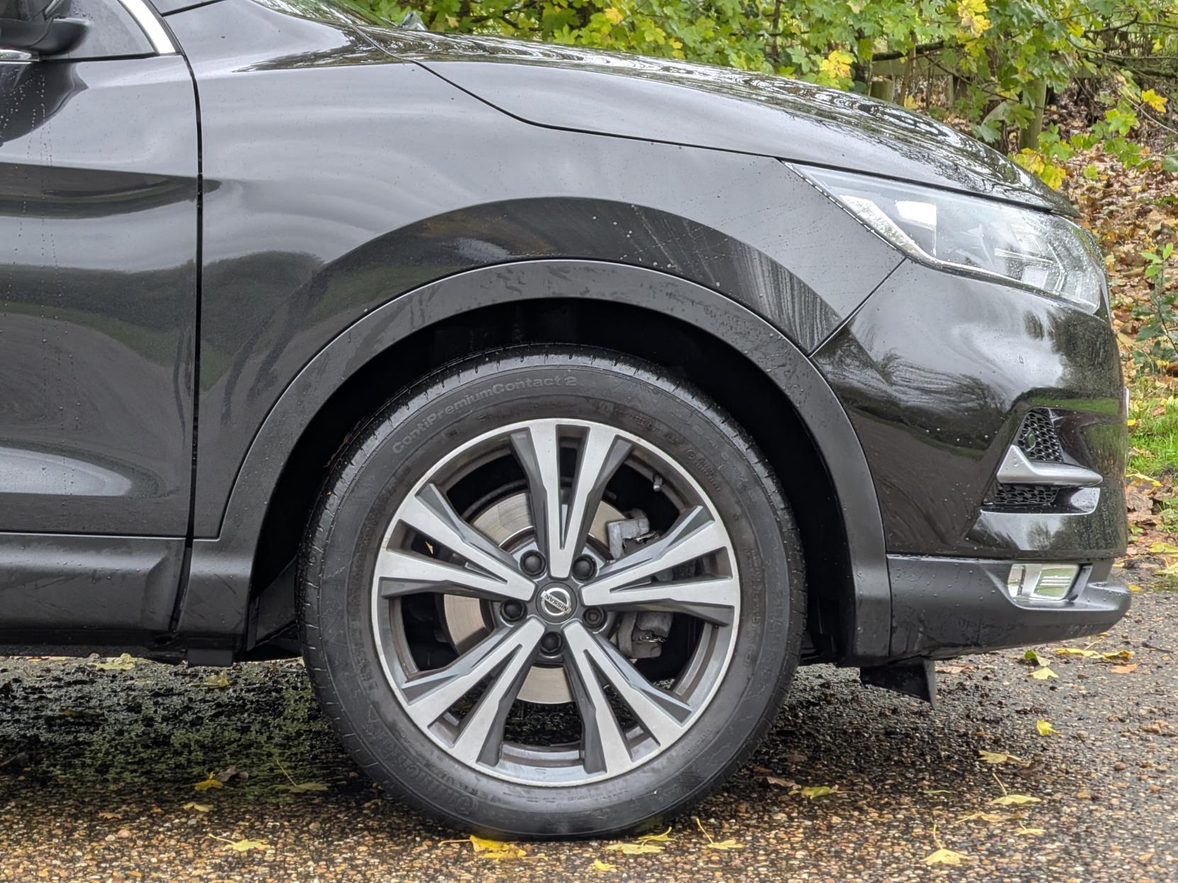 Nissan Qashqai 1.2 DIG-T N-Connecta SUV 5dr Petrol Manual Euro 6 (s/s) (115 ps)