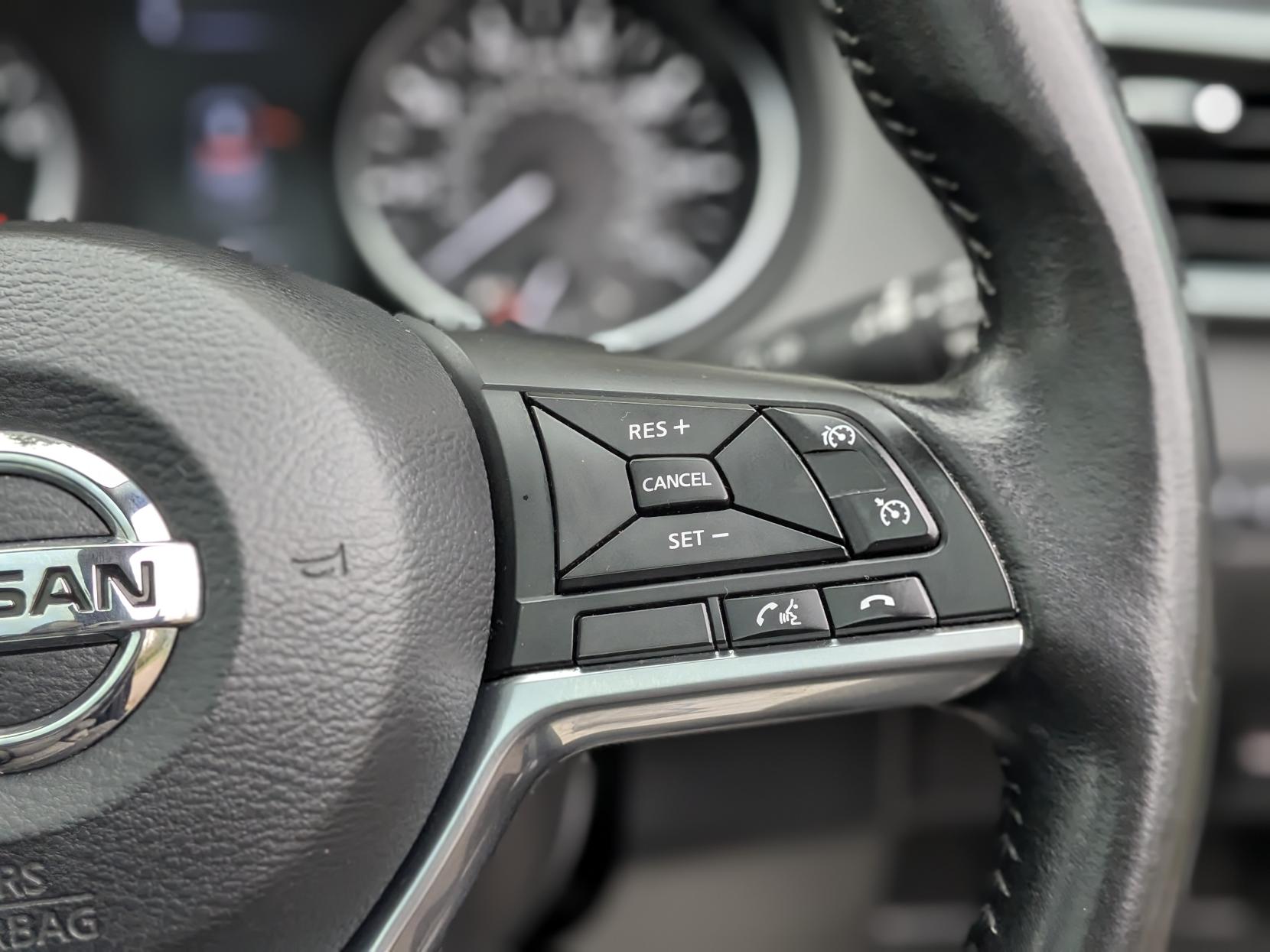 Nissan Qashqai 1.2 DIG-T N-Connecta SUV 5dr Petrol Manual Euro 6 (s/s) (115 ps)