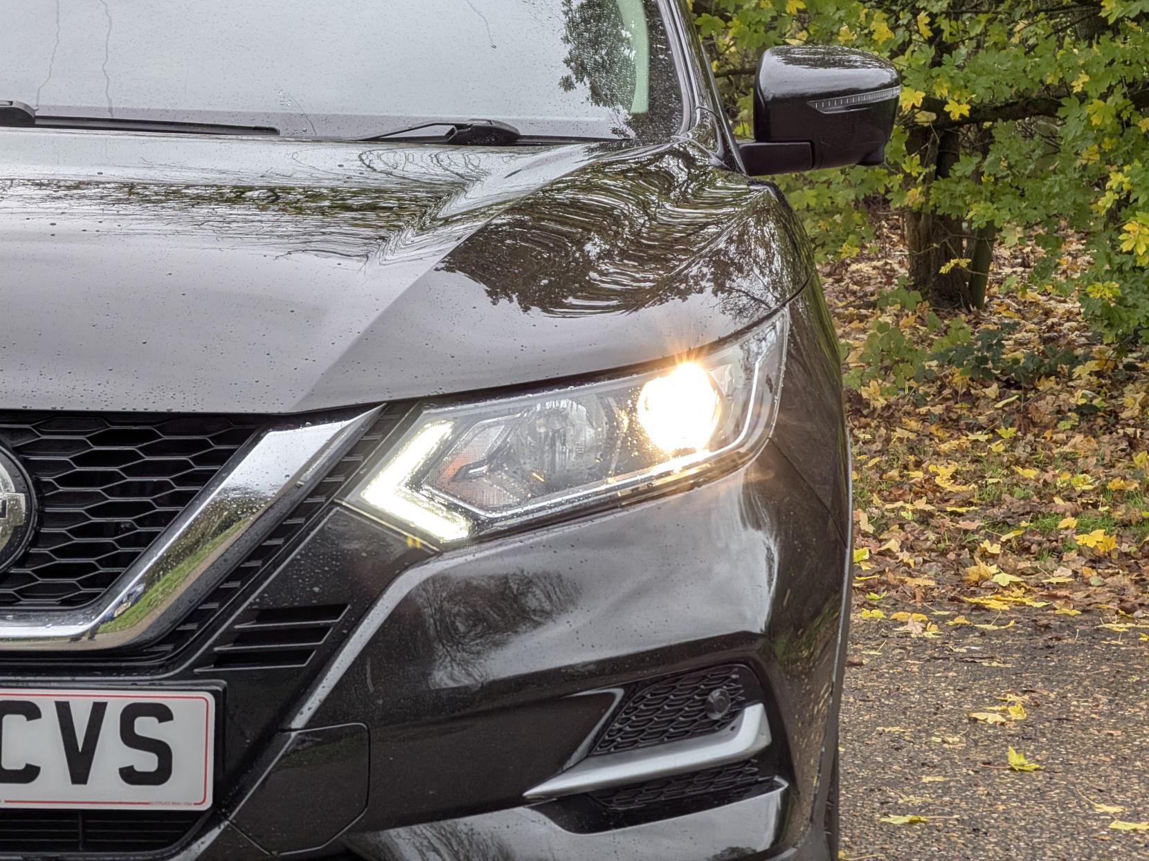 Nissan Qashqai 1.2 DIG-T N-Connecta SUV 5dr Petrol Manual Euro 6 (s/s) (115 ps)