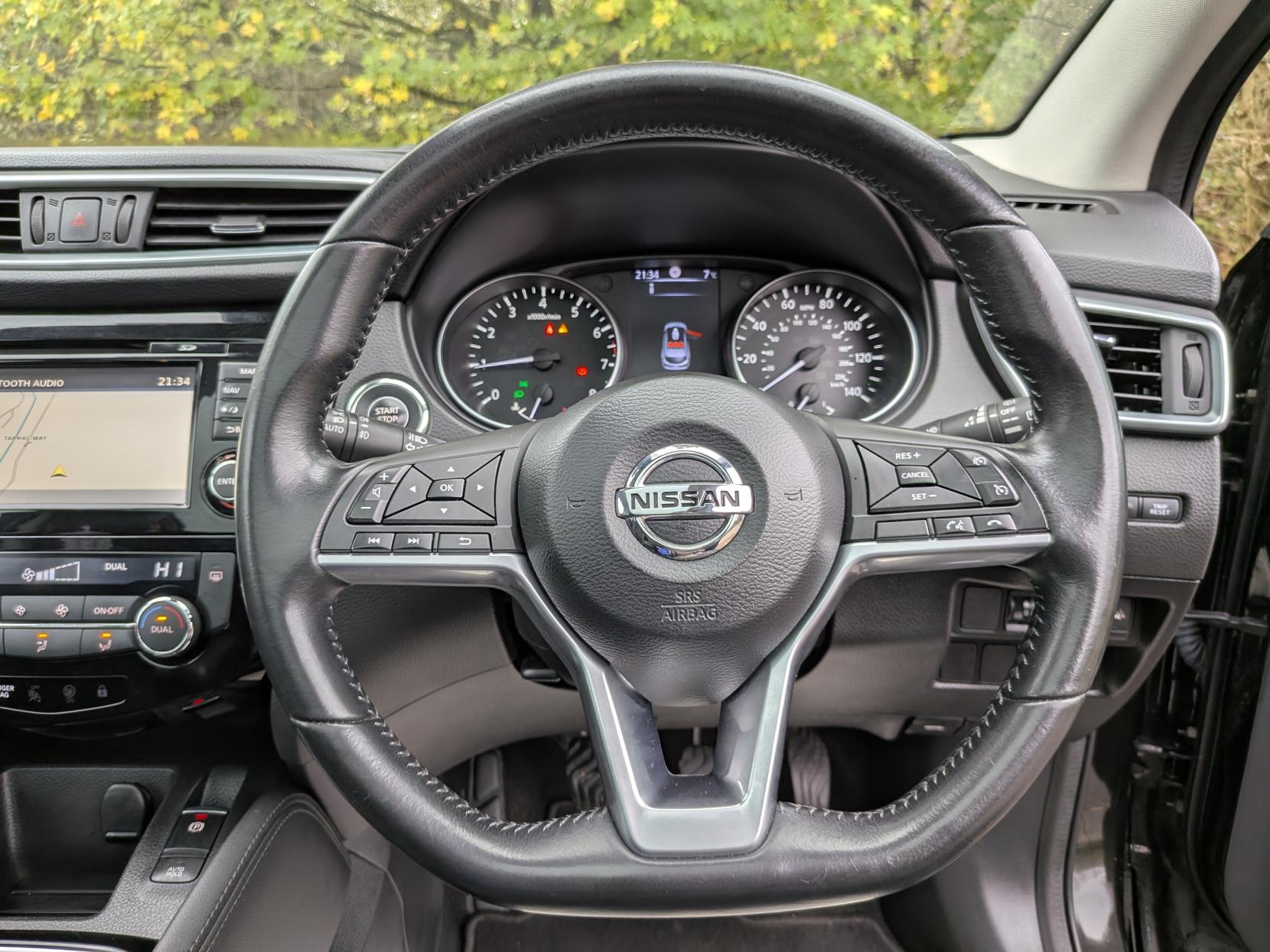 Nissan Qashqai 1.2 DIG-T N-Connecta SUV 5dr Petrol Manual Euro 6 (s/s) (115 ps)