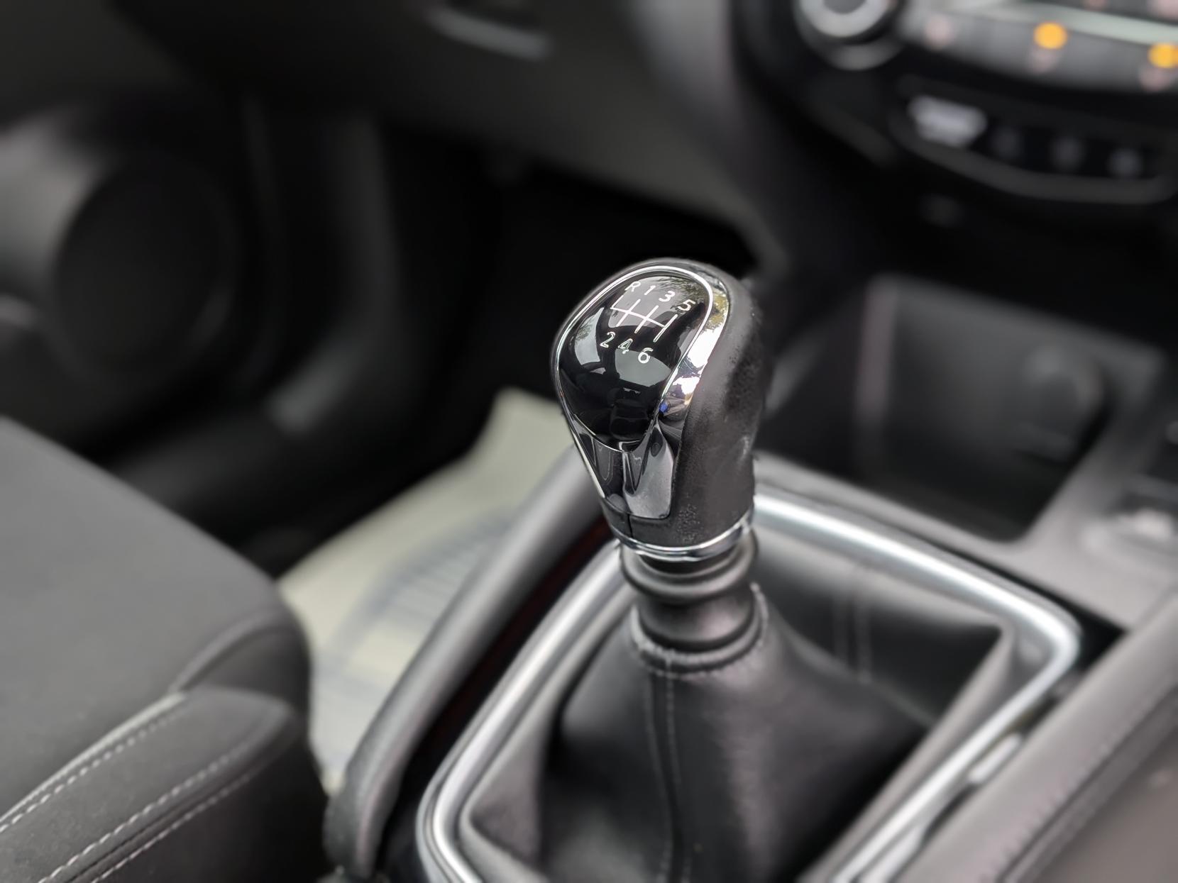 Nissan Qashqai 1.2 DIG-T N-Connecta SUV 5dr Petrol Manual Euro 6 (s/s) (115 ps)