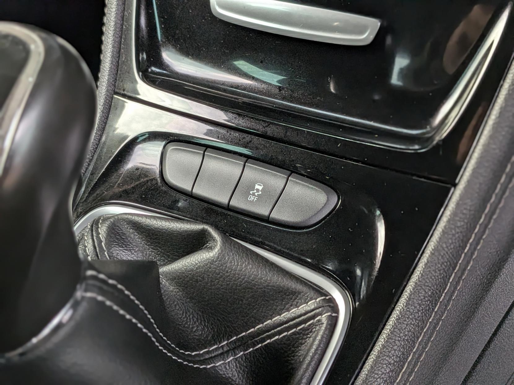 Vauxhall Astra 1.4i Turbo Elite Nav Hatchback 5dr Petrol Manual Euro 6 (150 ps)