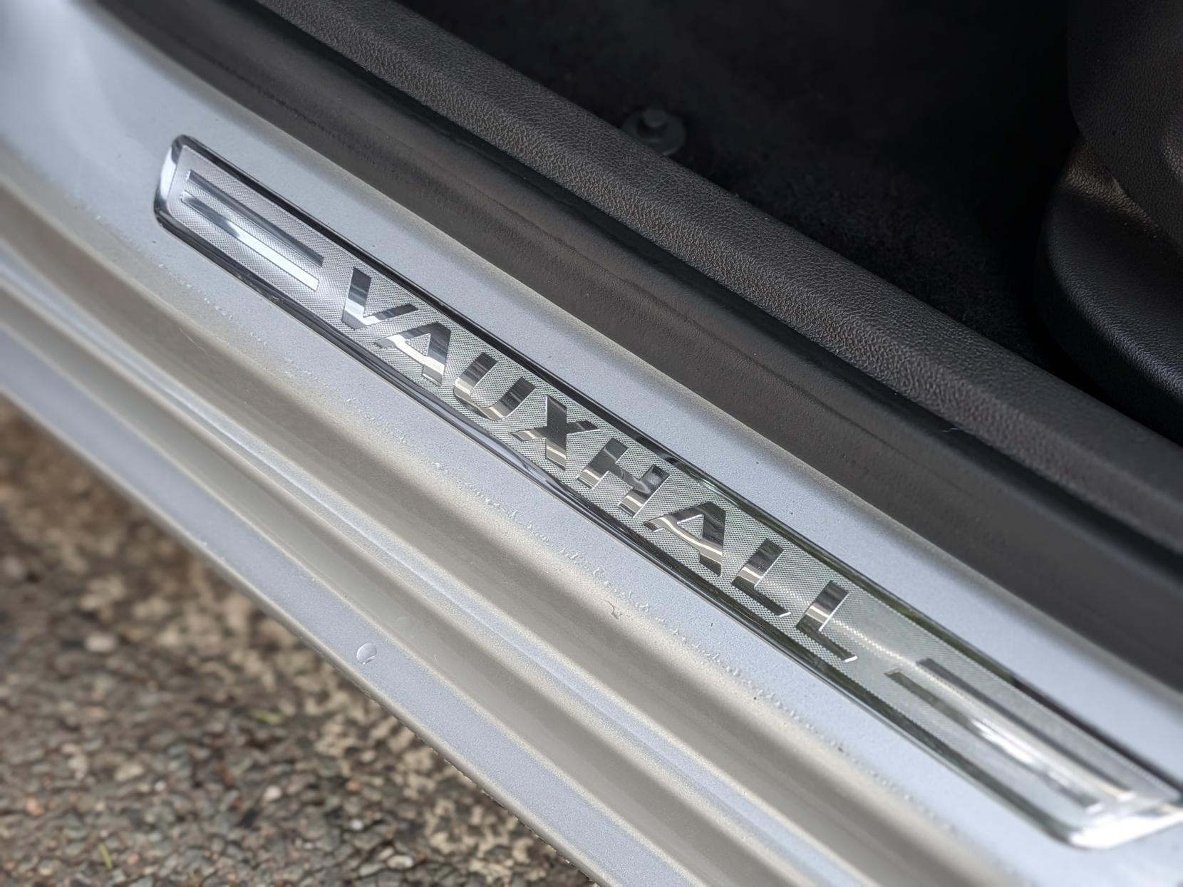 Vauxhall Astra 1.4i Turbo Elite Nav Hatchback 5dr Petrol Manual Euro 6 (150 ps)