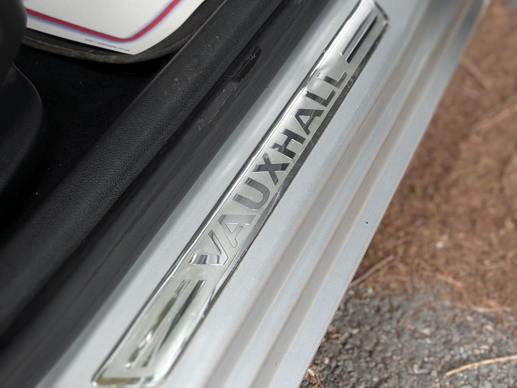 Vauxhall Astra 1.4i Turbo Elite Nav Hatchback 5dr Petrol Manual Euro 6 (150 ps)