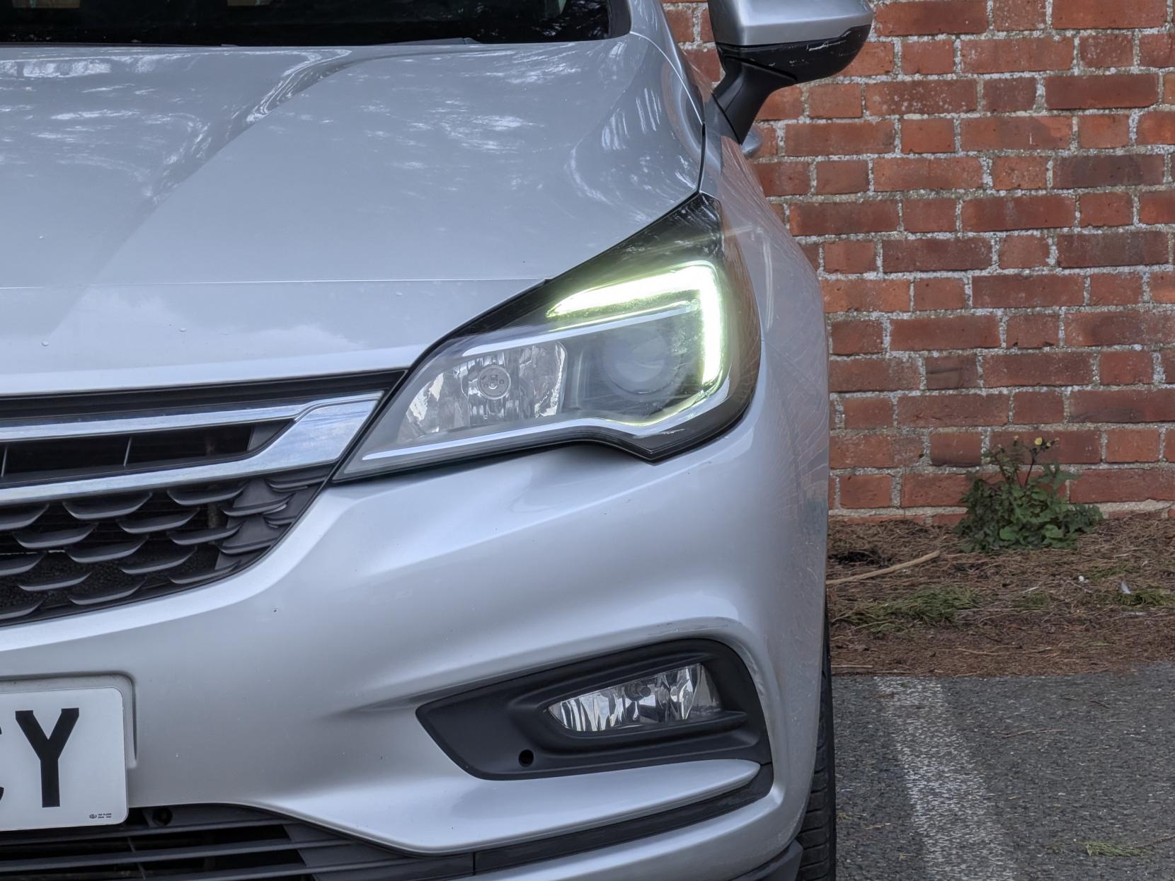 Vauxhall Astra 1.4i Turbo Elite Nav Hatchback 5dr Petrol Manual Euro 6 (150 ps)