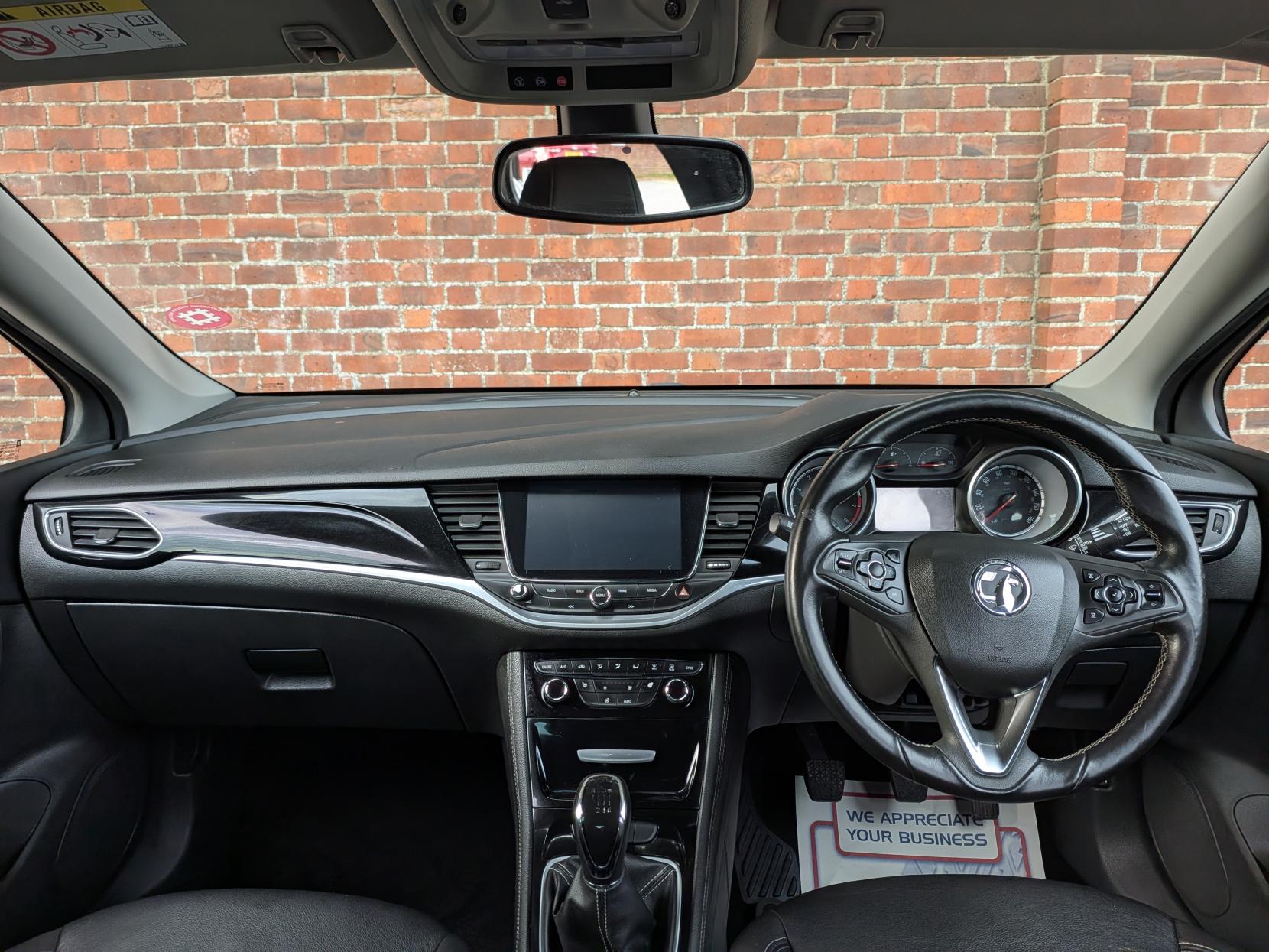 Vauxhall Astra 1.4i Turbo Elite Nav Hatchback 5dr Petrol Manual Euro 6 (150 ps)