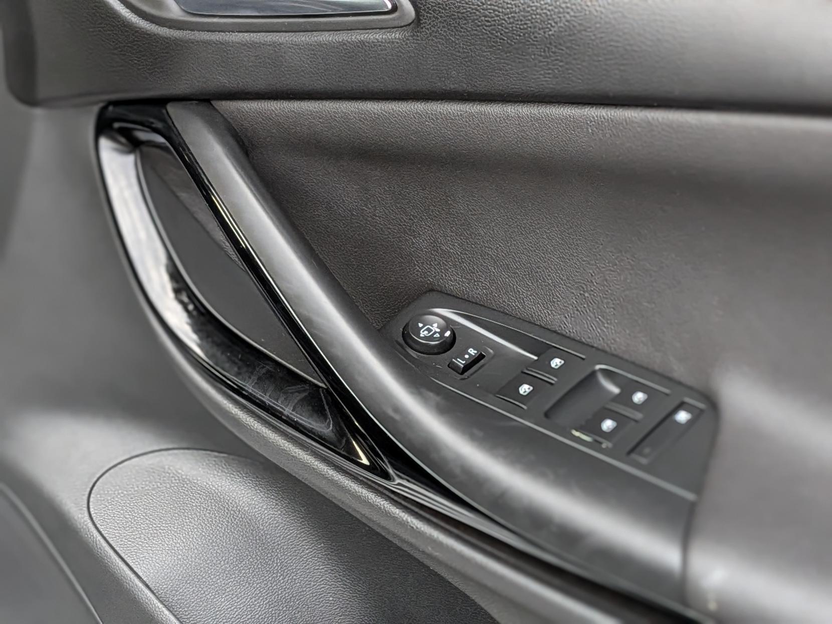 Vauxhall Astra 1.4i Turbo Elite Nav Hatchback 5dr Petrol Manual Euro 6 (150 ps)