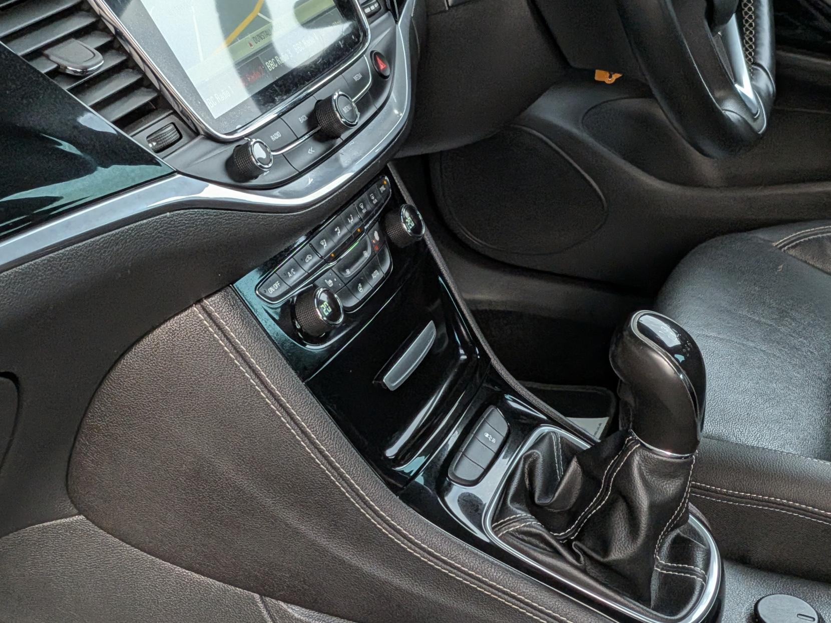 Vauxhall Astra 1.4i Turbo Elite Nav Hatchback 5dr Petrol Manual Euro 6 (150 ps)