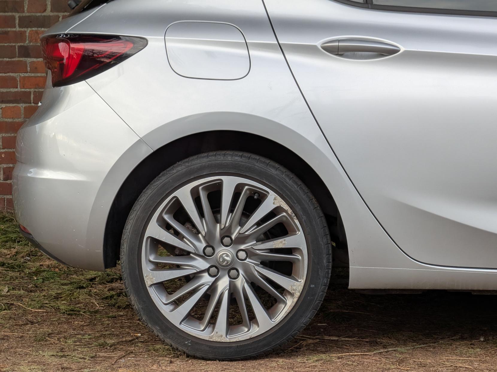 Vauxhall Astra 1.4i Turbo Elite Nav Hatchback 5dr Petrol Manual Euro 6 (150 ps)