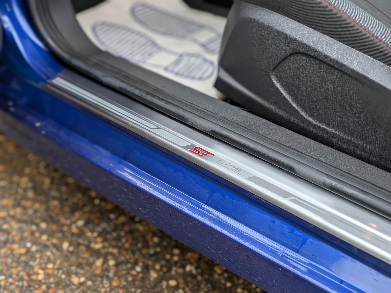 Ford Fiesta 1.0T EcoBoost ST-Line Hatchback 3dr Petrol Manual Euro 6 (s/s) (140 ps)