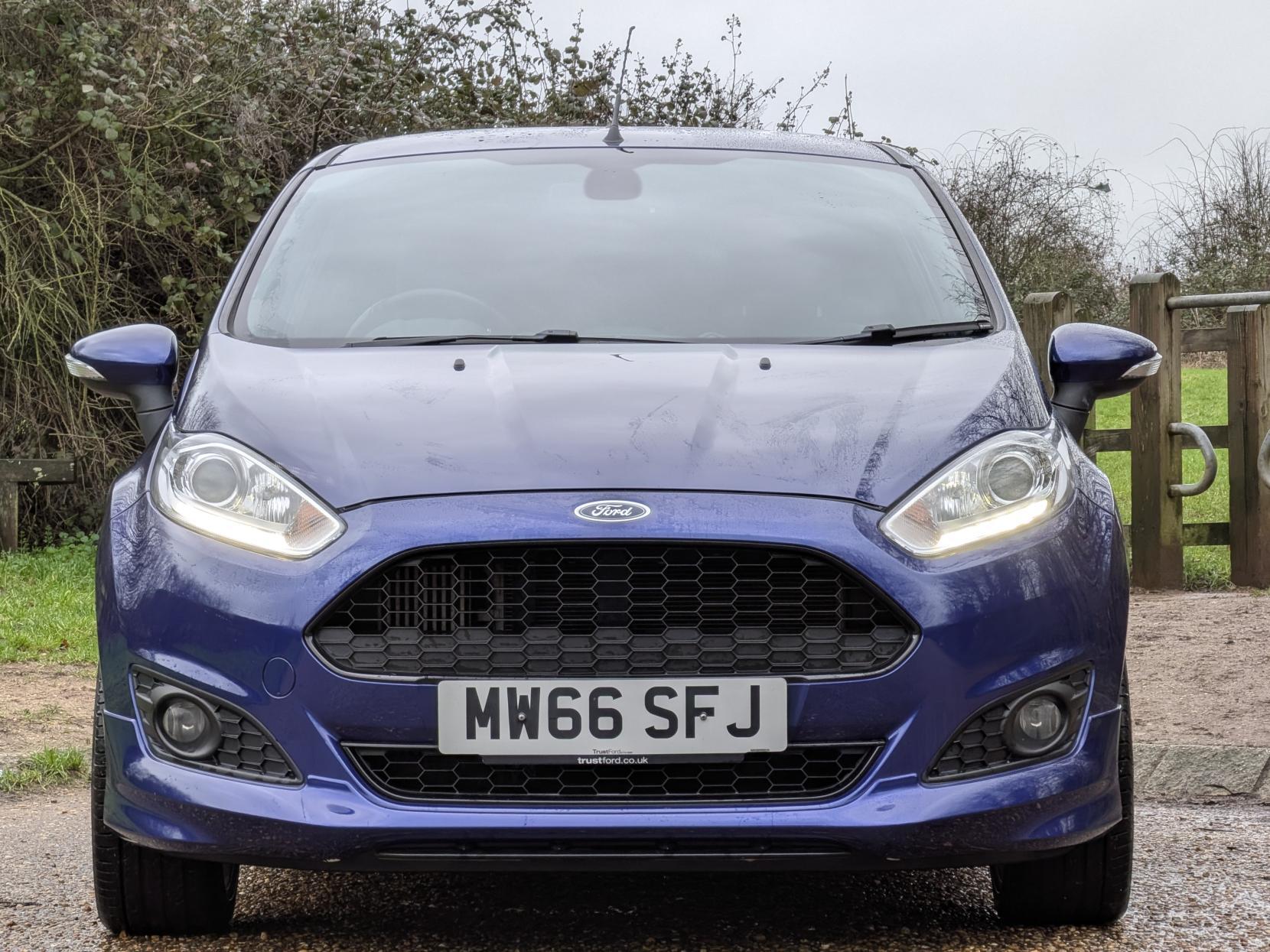 Ford Fiesta 1.0T EcoBoost ST-Line Hatchback 3dr Petrol Manual Euro 6 (s/s) (140 ps)