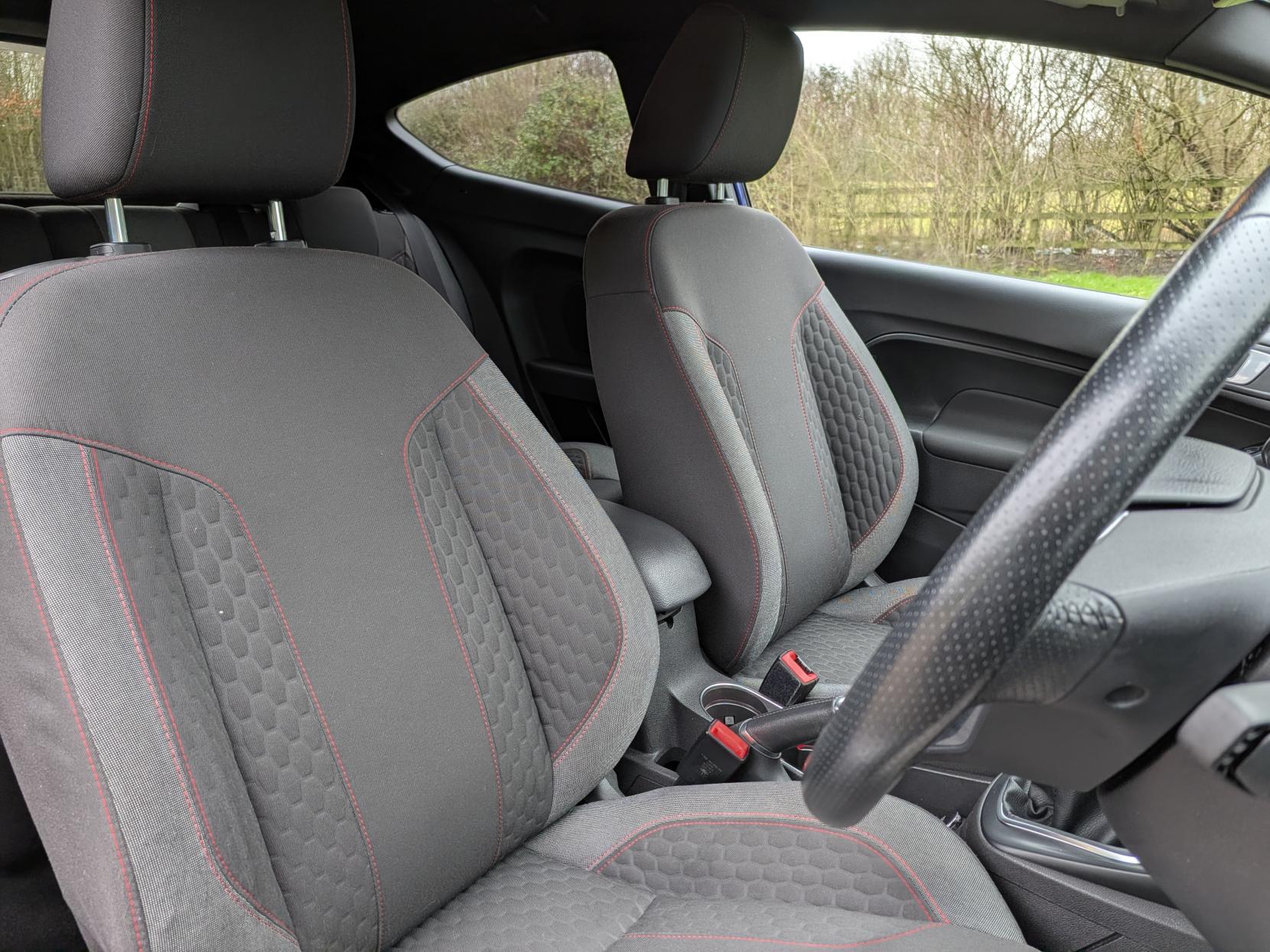 Ford Fiesta 1.0T EcoBoost ST-Line Hatchback 3dr Petrol Manual Euro 6 (s/s) (140 ps)