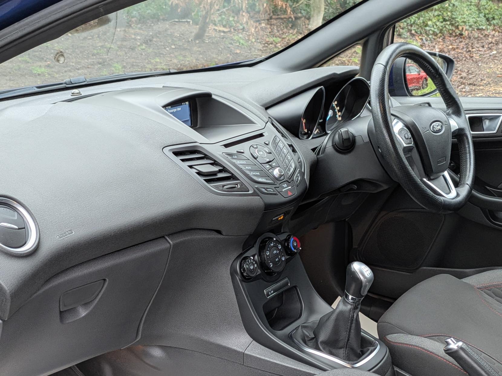 Ford Fiesta 1.0T EcoBoost ST-Line Hatchback 3dr Petrol Manual Euro 6 (s/s) (140 ps)