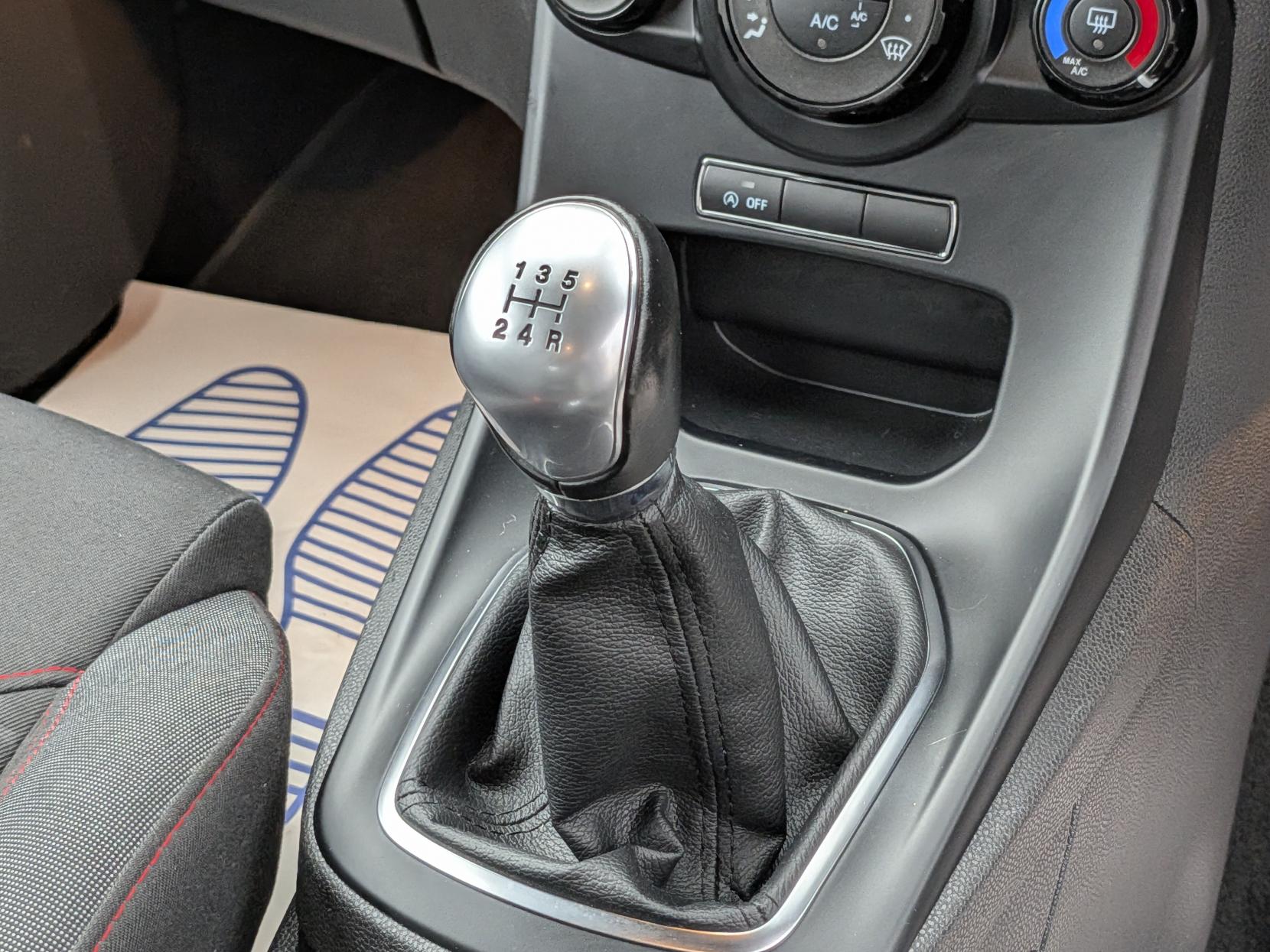 Ford Fiesta 1.0T EcoBoost ST-Line Hatchback 3dr Petrol Manual Euro 6 (s/s) (140 ps)