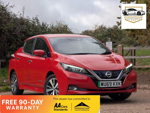 Nissan Leaf 40kWh Acenta Hatchback 5dr Electric Auto (150 ps)