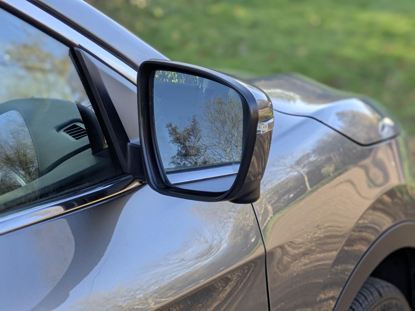 Nissan Qashqai 1.2 DIG-T N-Connecta SUV 5dr Petrol Manual Euro 6 (s/s) (115 ps)