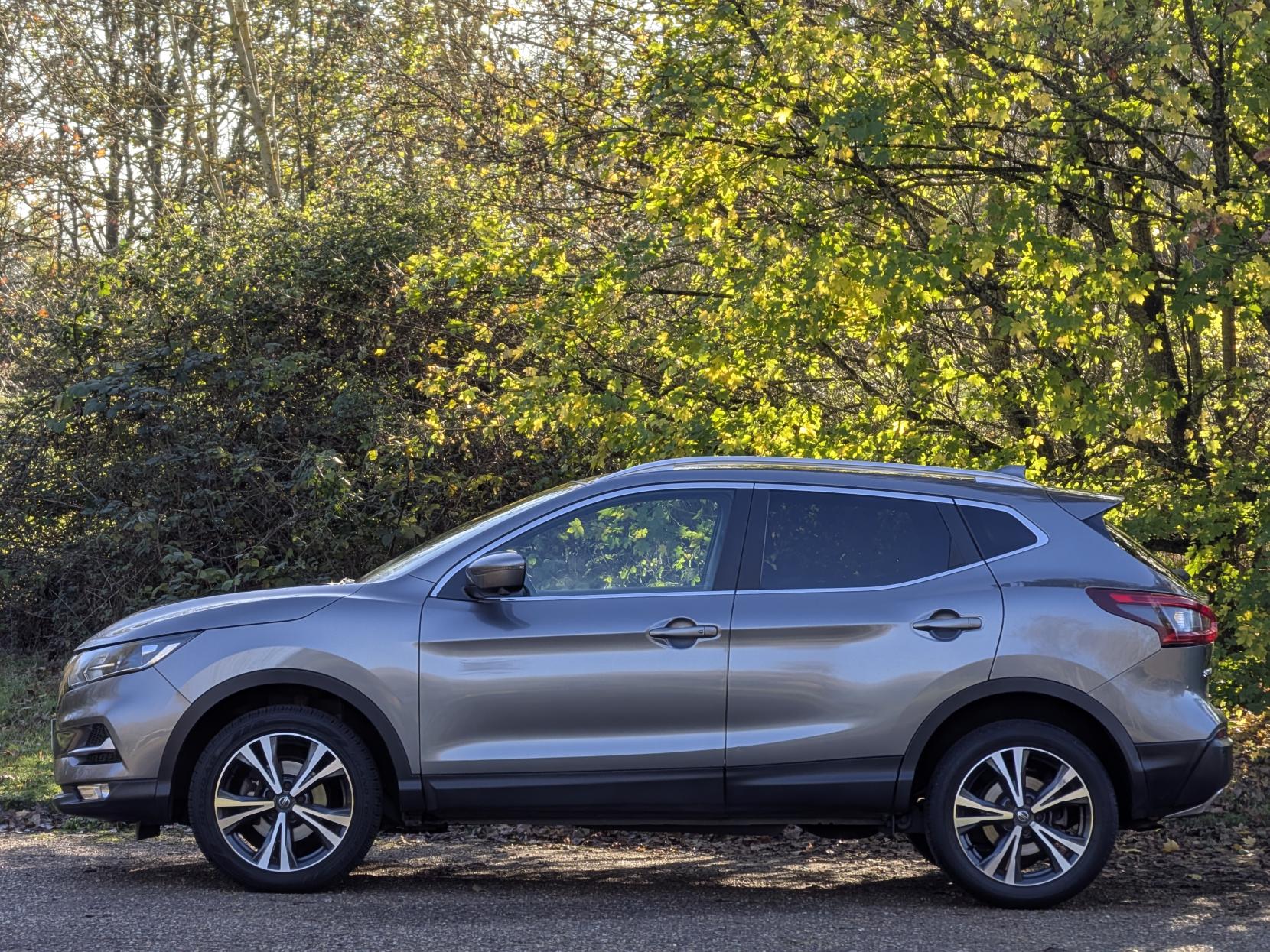 Nissan Qashqai 1.2 DIG-T N-Connecta SUV 5dr Petrol Manual Euro 6 (s/s) (115 ps)
