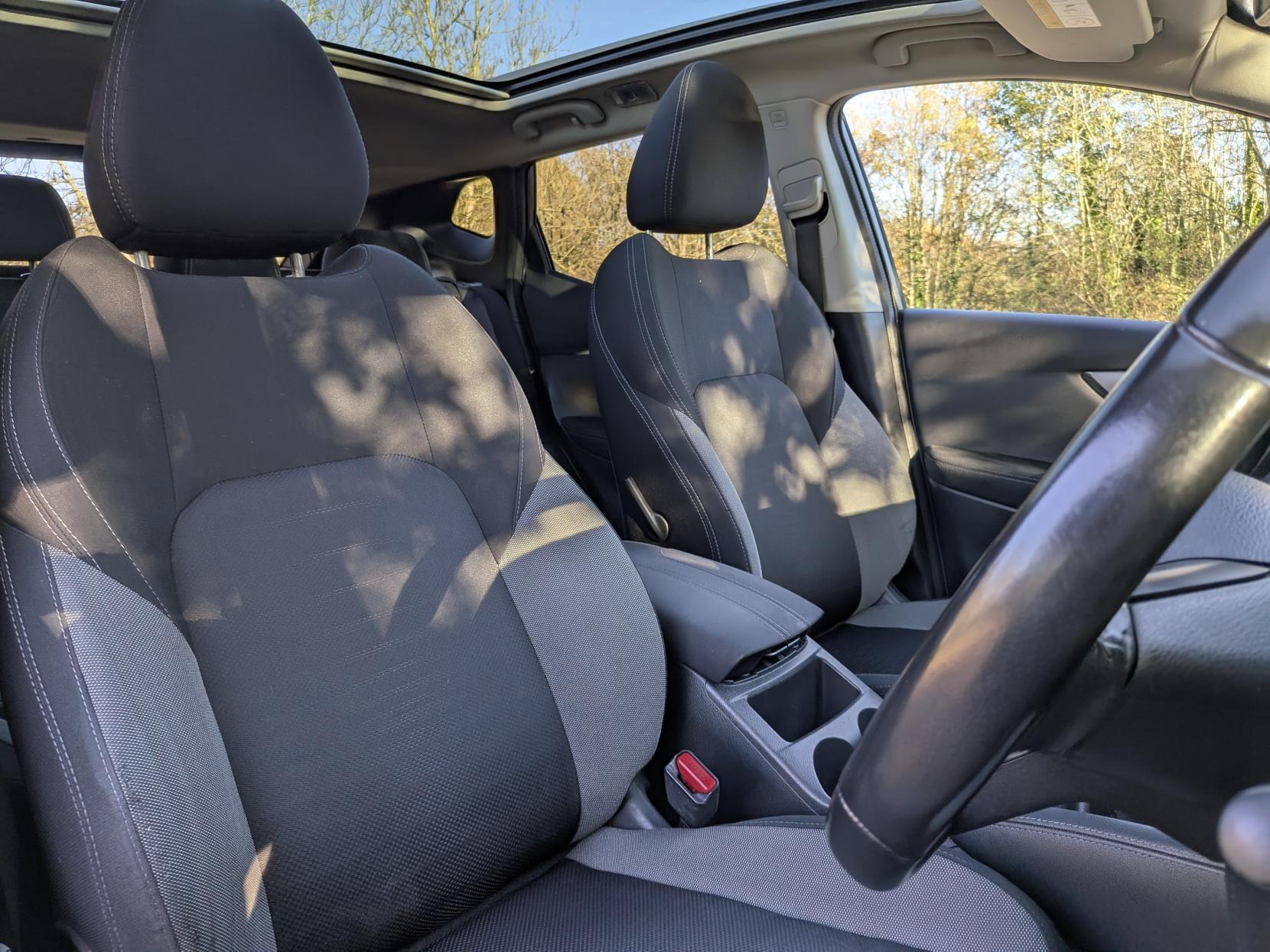 Nissan Qashqai 1.2 DIG-T N-Connecta SUV 5dr Petrol Manual Euro 6 (s/s) (115 ps)