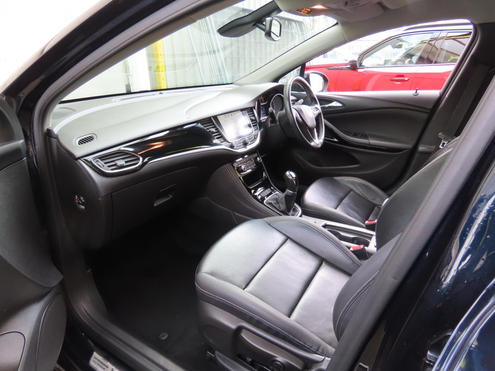 Vauxhall Astra 1.4i Turbo Elite Nav Hatchback 5dr Petrol Manual Euro 6 (150 ps)