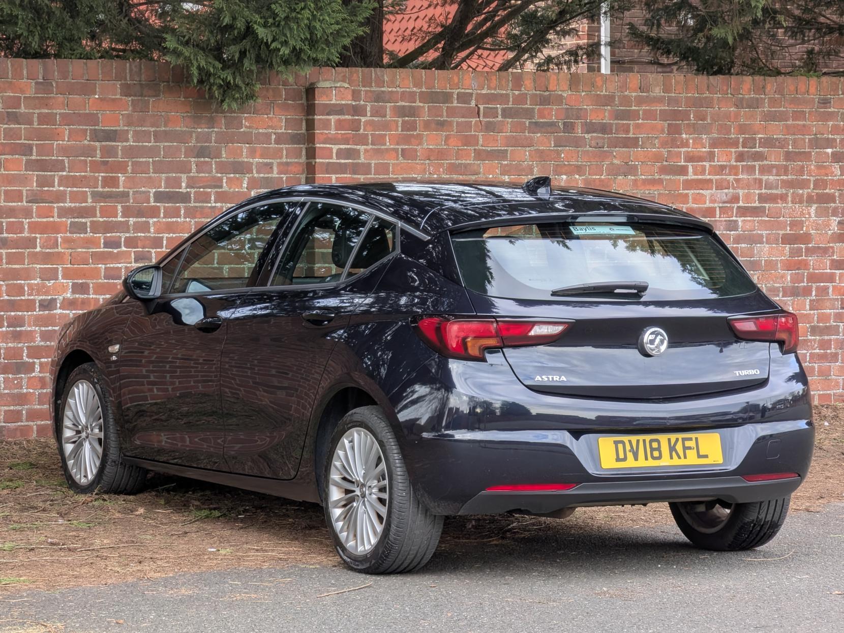 Vauxhall Astra 1.4i Turbo Elite Nav Hatchback 5dr Petrol Manual Euro 6 (150 ps)