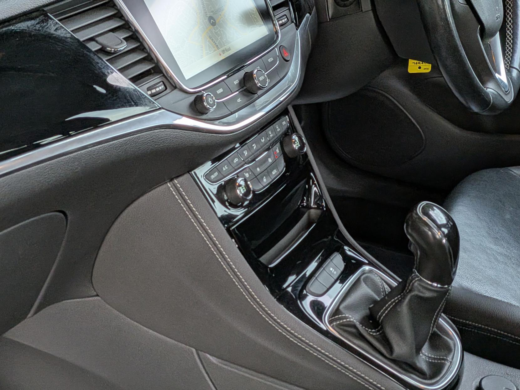 Vauxhall Astra 1.4i Turbo Elite Nav Hatchback 5dr Petrol Manual Euro 6 (150 ps)