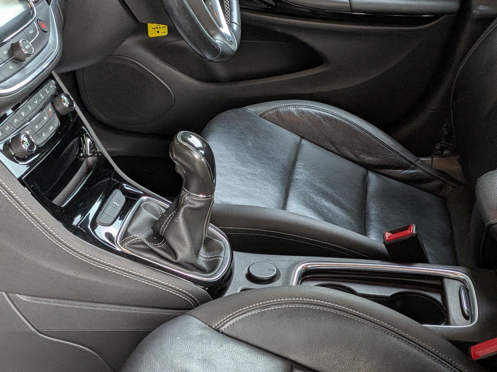 Vauxhall Astra 1.4i Turbo Elite Nav Hatchback 5dr Petrol Manual Euro 6 (150 ps)