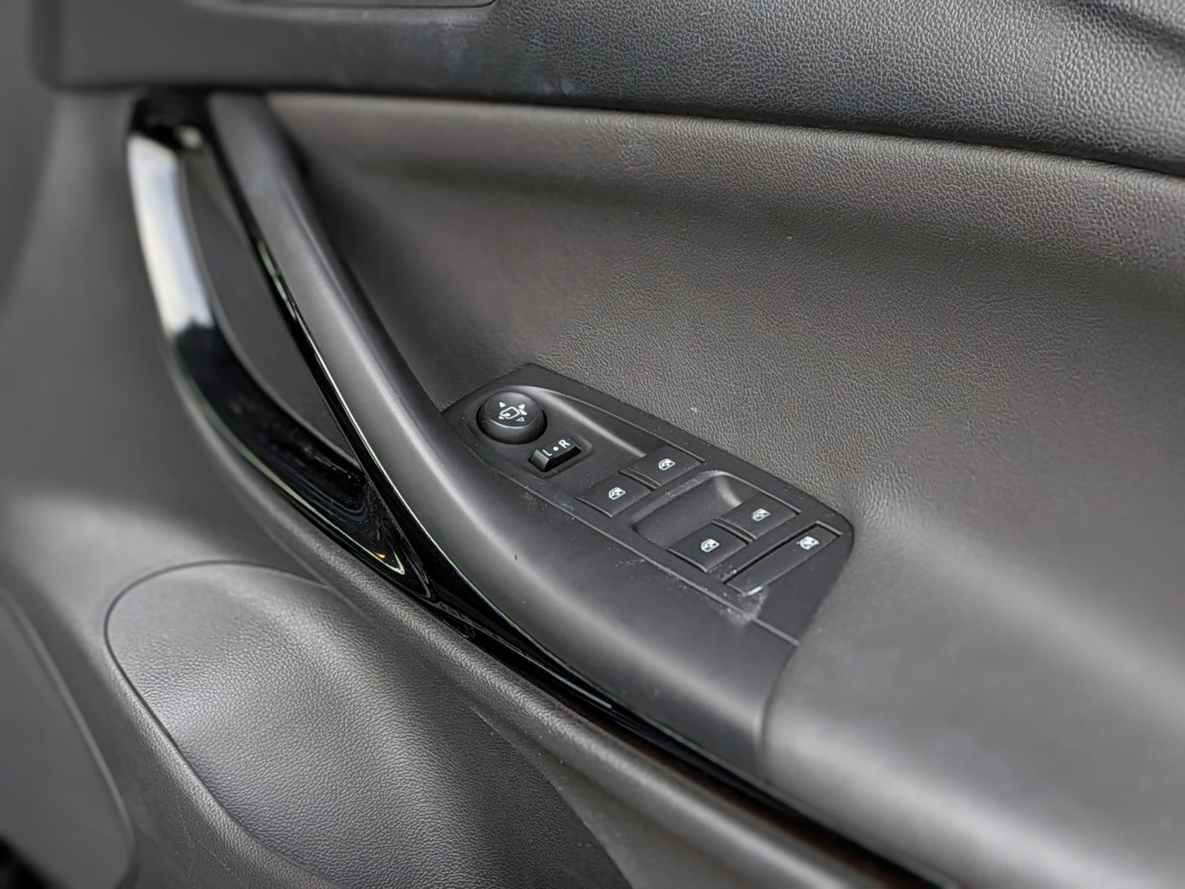 Vauxhall Astra 1.4i Turbo Elite Nav Hatchback 5dr Petrol Manual Euro 6 (150 ps)