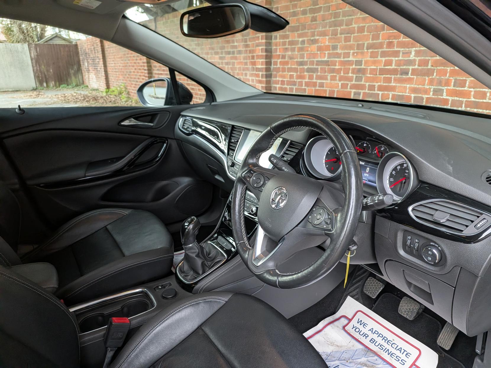 Vauxhall Astra 1.4i Turbo Elite Nav Hatchback 5dr Petrol Manual Euro 6 (150 ps)