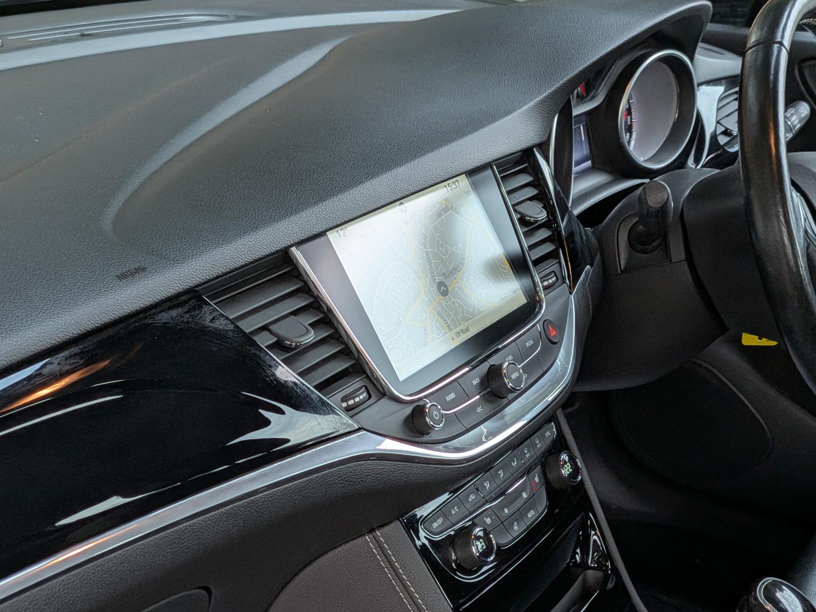 Vauxhall Astra 1.4i Turbo Elite Nav Hatchback 5dr Petrol Manual Euro 6 (150 ps)