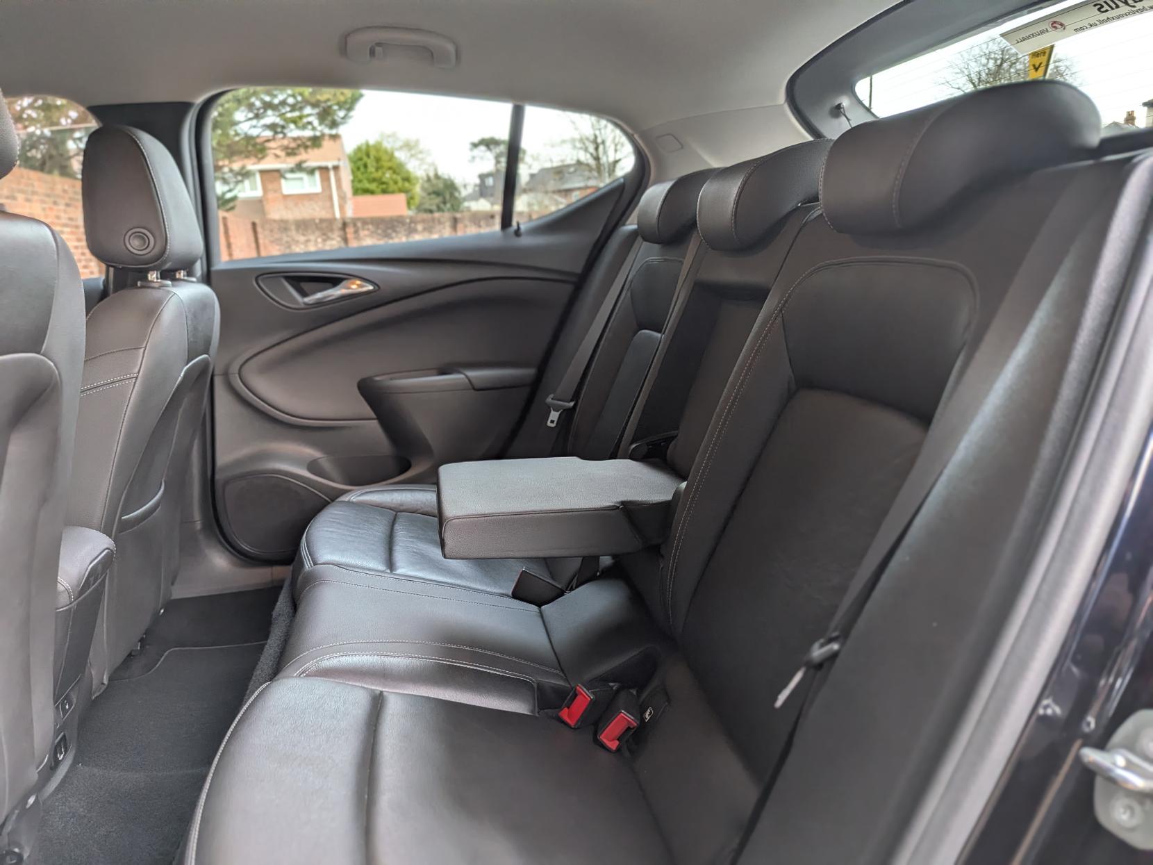 Vauxhall Astra 1.4i Turbo Elite Nav Hatchback 5dr Petrol Manual Euro 6 (150 ps)