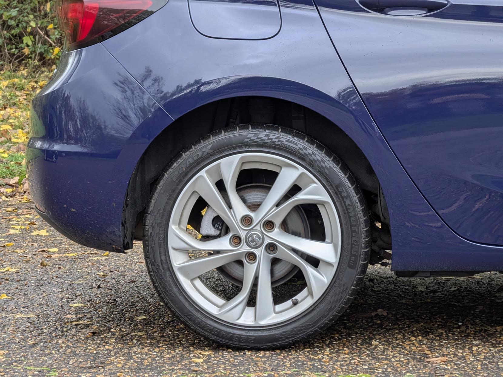 Vauxhall Astra 1.4i Turbo SRi Hatchback 5dr Petrol Manual Euro 6 (150 ps)