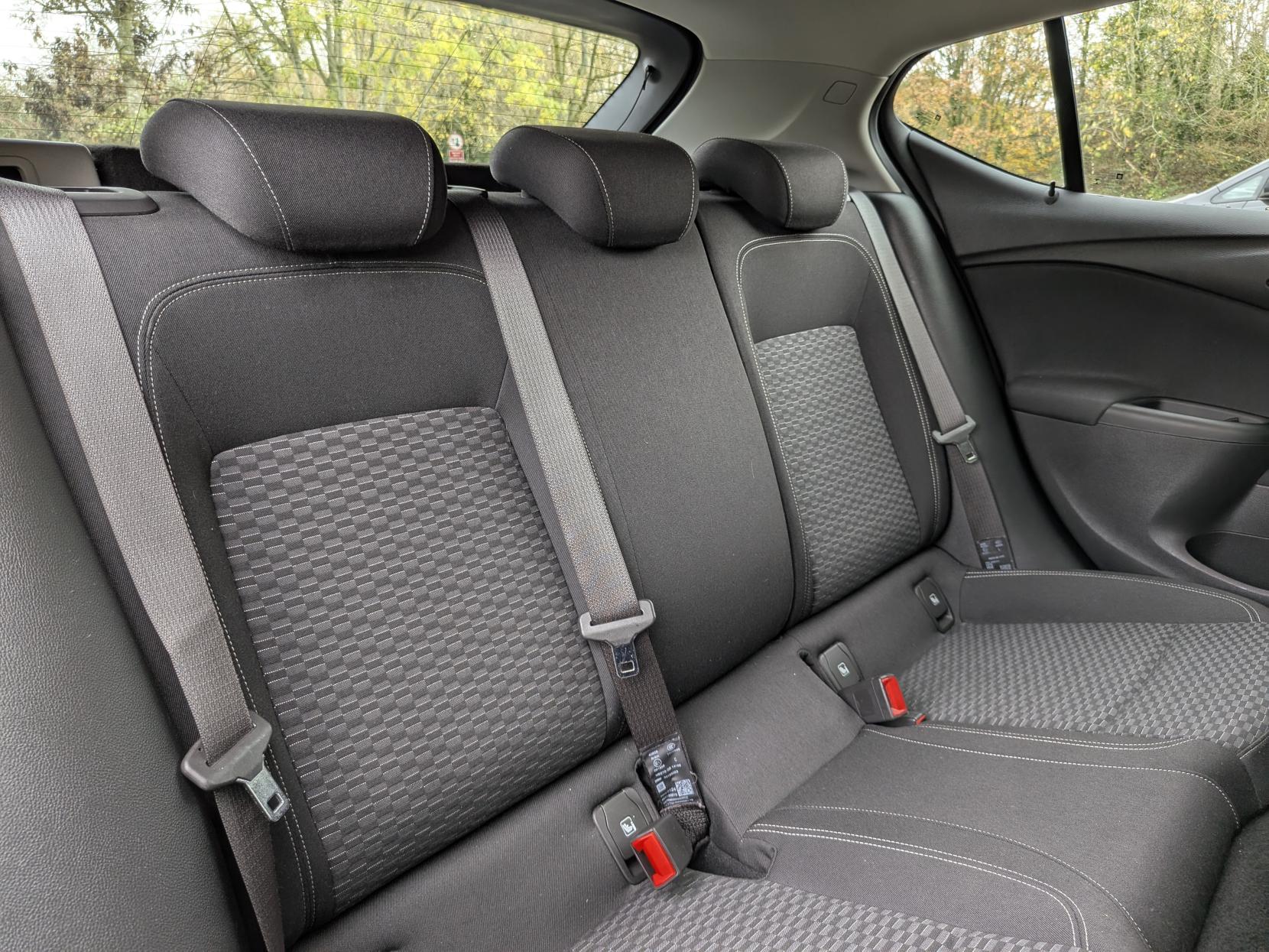 Vauxhall Astra 1.4i Turbo SRi Hatchback 5dr Petrol Manual Euro 6 (150 ps)