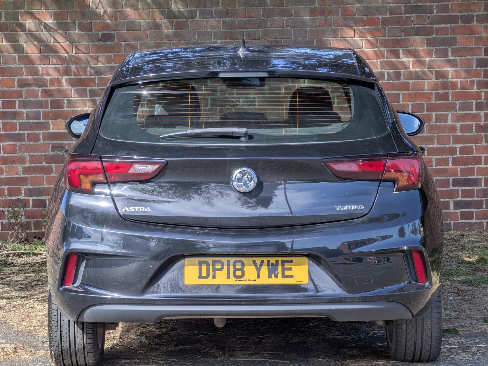 Vauxhall Astra 1.4i Turbo SRi VX Line Nav Hatchback 5dr Petrol Manual Euro 6 (150 ps)