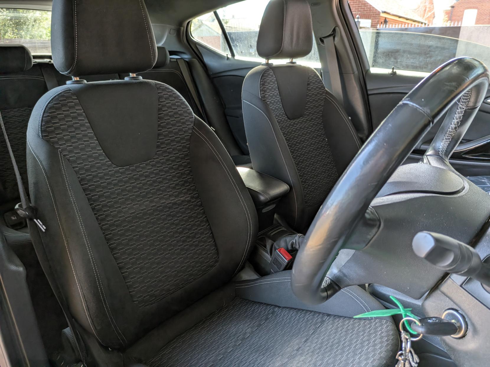 Vauxhall Astra 1.4i Turbo SRi VX Line Nav Hatchback 5dr Petrol Manual Euro 6 (150 ps)