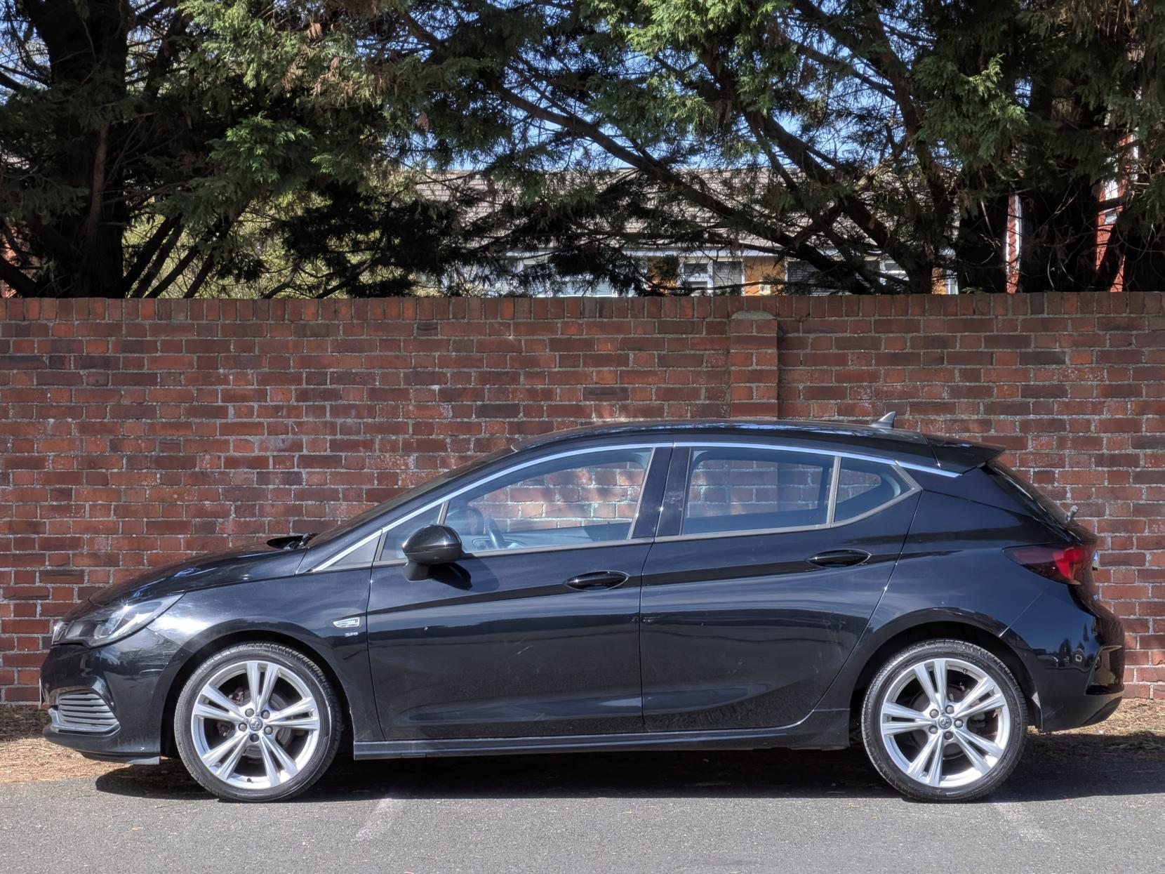 Vauxhall Astra 1.4i Turbo SRi VX Line Nav Hatchback 5dr Petrol Manual Euro 6 (150 ps)