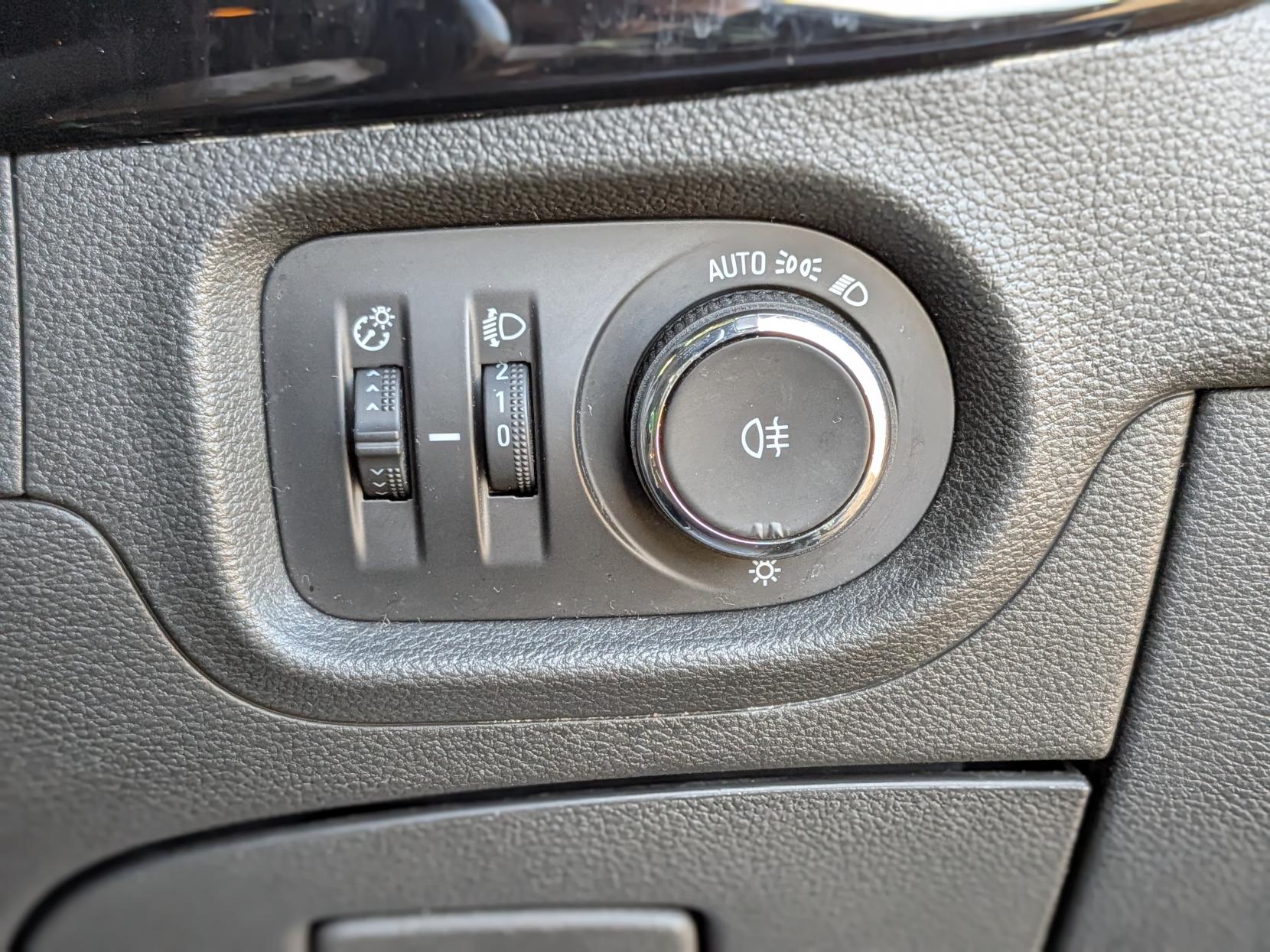 Vauxhall Astra 1.4i Turbo SRi VX Line Nav Hatchback 5dr Petrol Manual Euro 6 (150 ps)