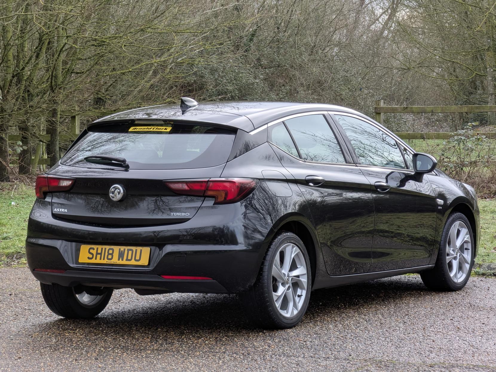 Vauxhall Astra 1.4i Turbo SRi Nav Hatchback 5dr Petrol Manual Euro 6 (150 ps)